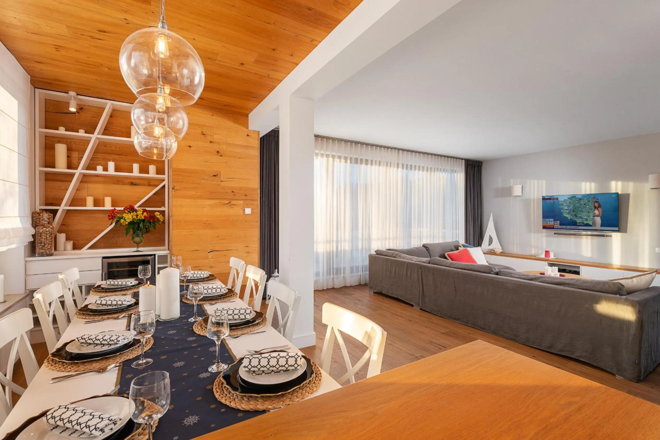 Living room, Bed in Apartamenty Paliki