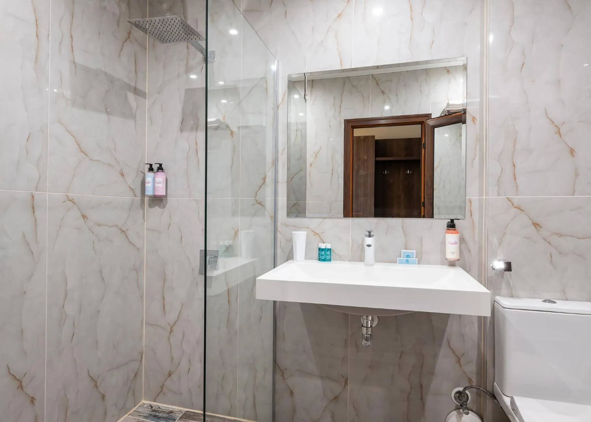 Bathroom in Flamingo Beach Hotel