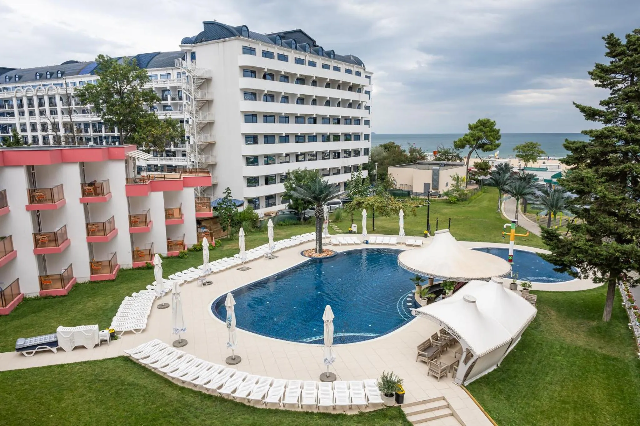 Flamingo Beach Hotel