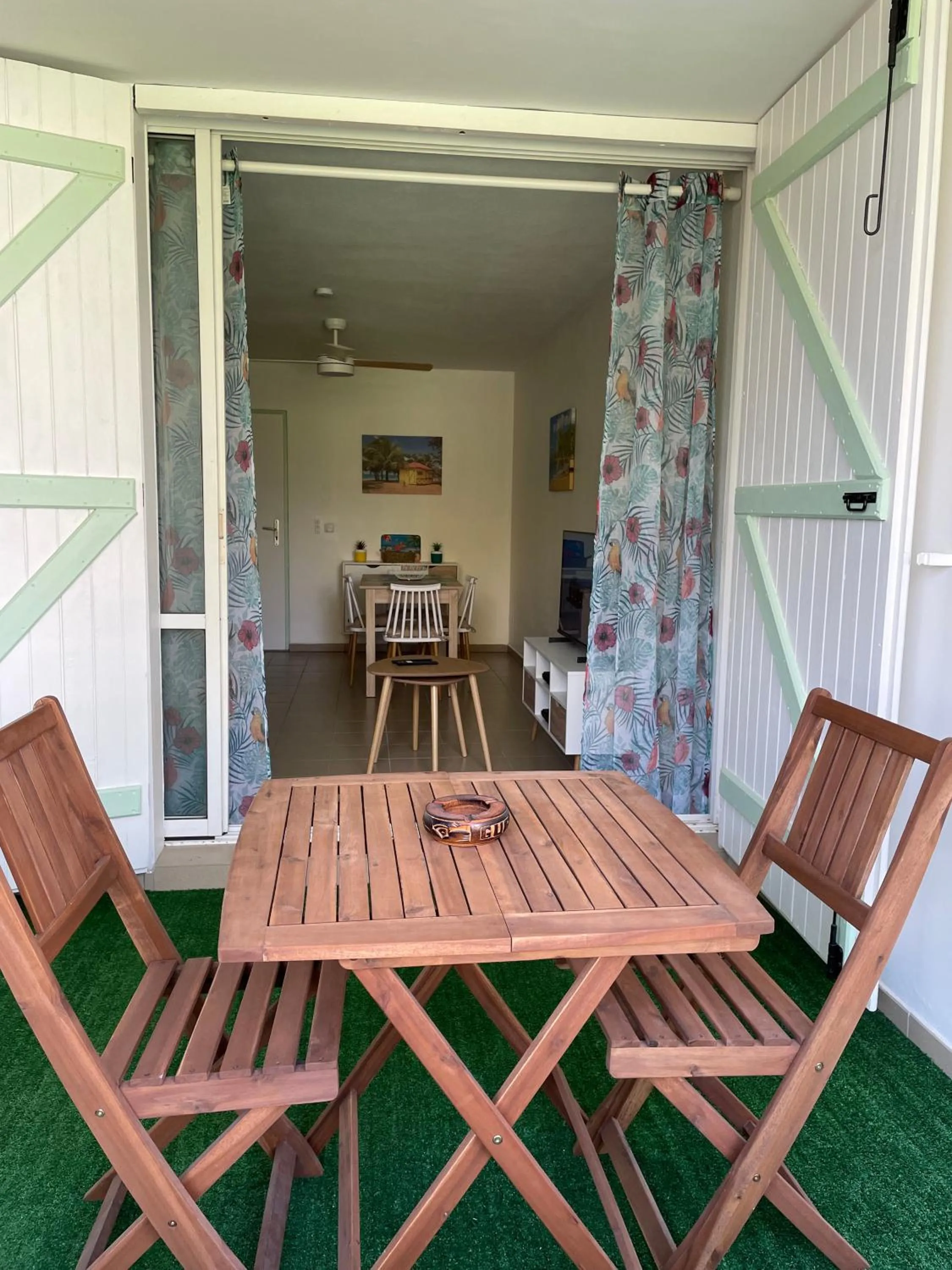Patio in Appartement tout confort ! Au pied de la plage !