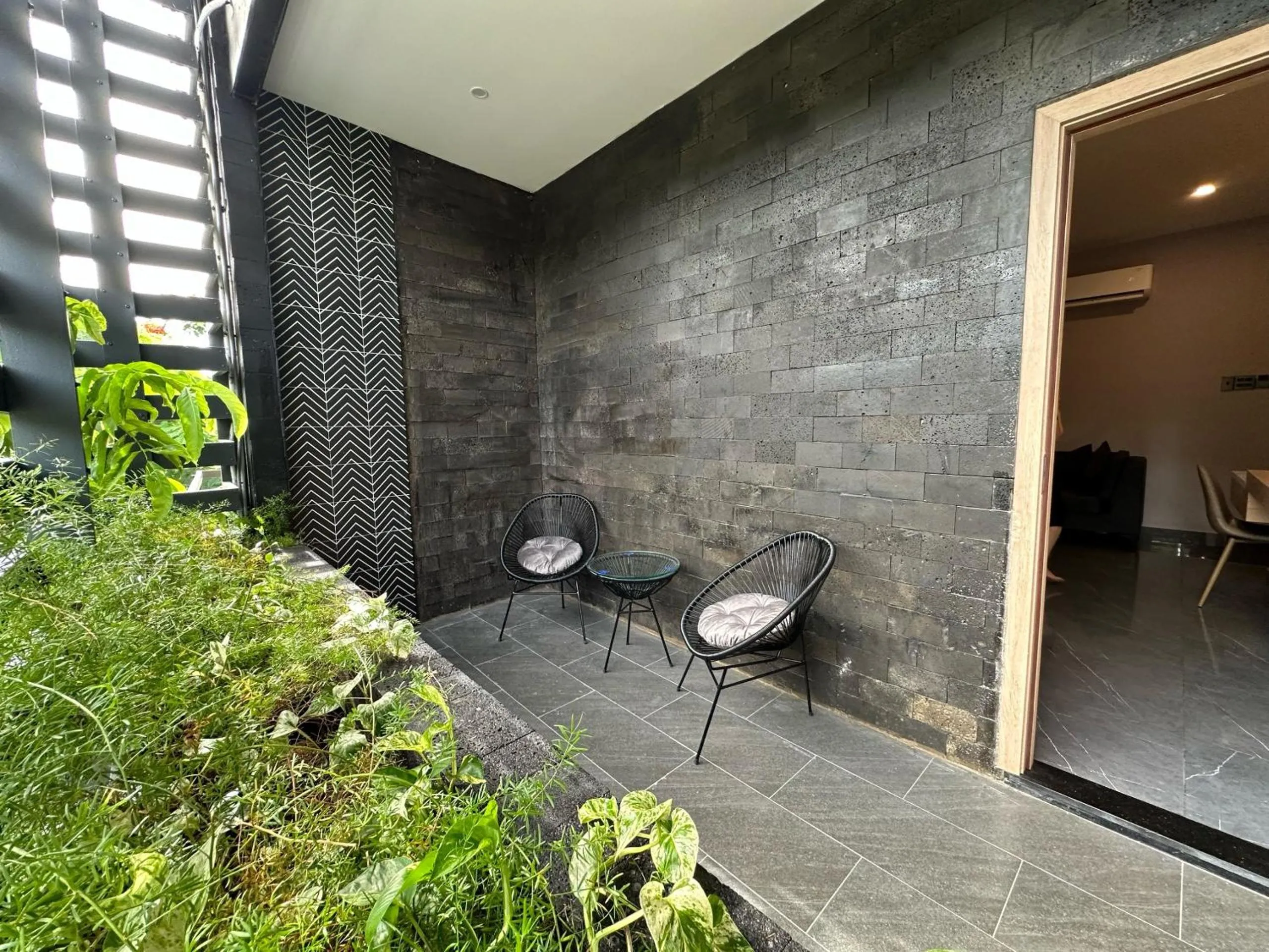 Patio in LION 9 HOTEL