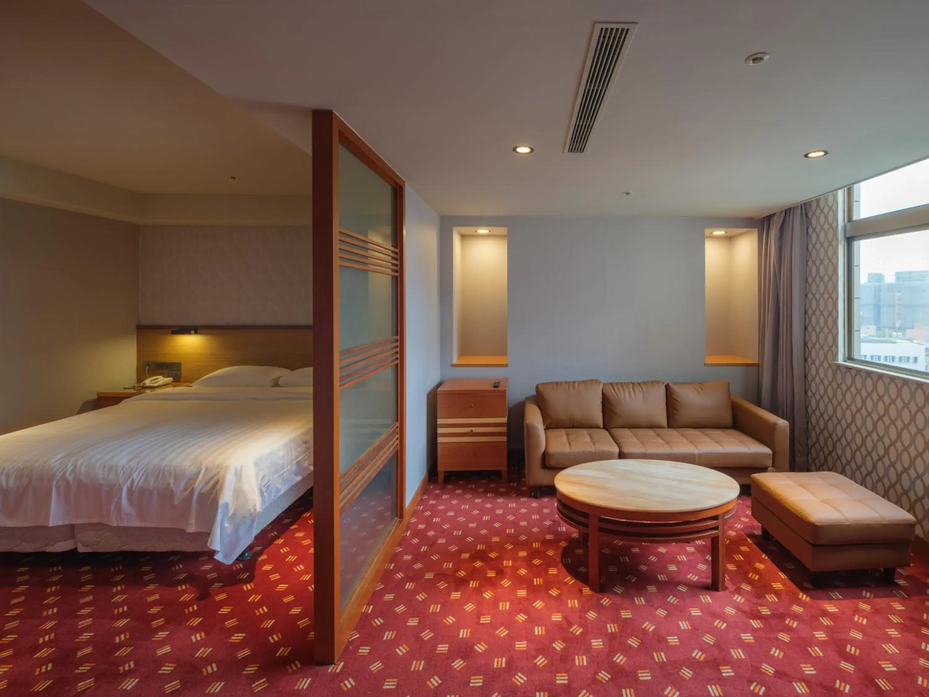 Photo of the whole room, Bed in Rich & Free Hotel - Fuzhong 富逸旅趣-板橋府中館 Photo of the whole room, Bed in Rich & Free Hotel - Fuzhong 富逸旅趣-板橋府中館