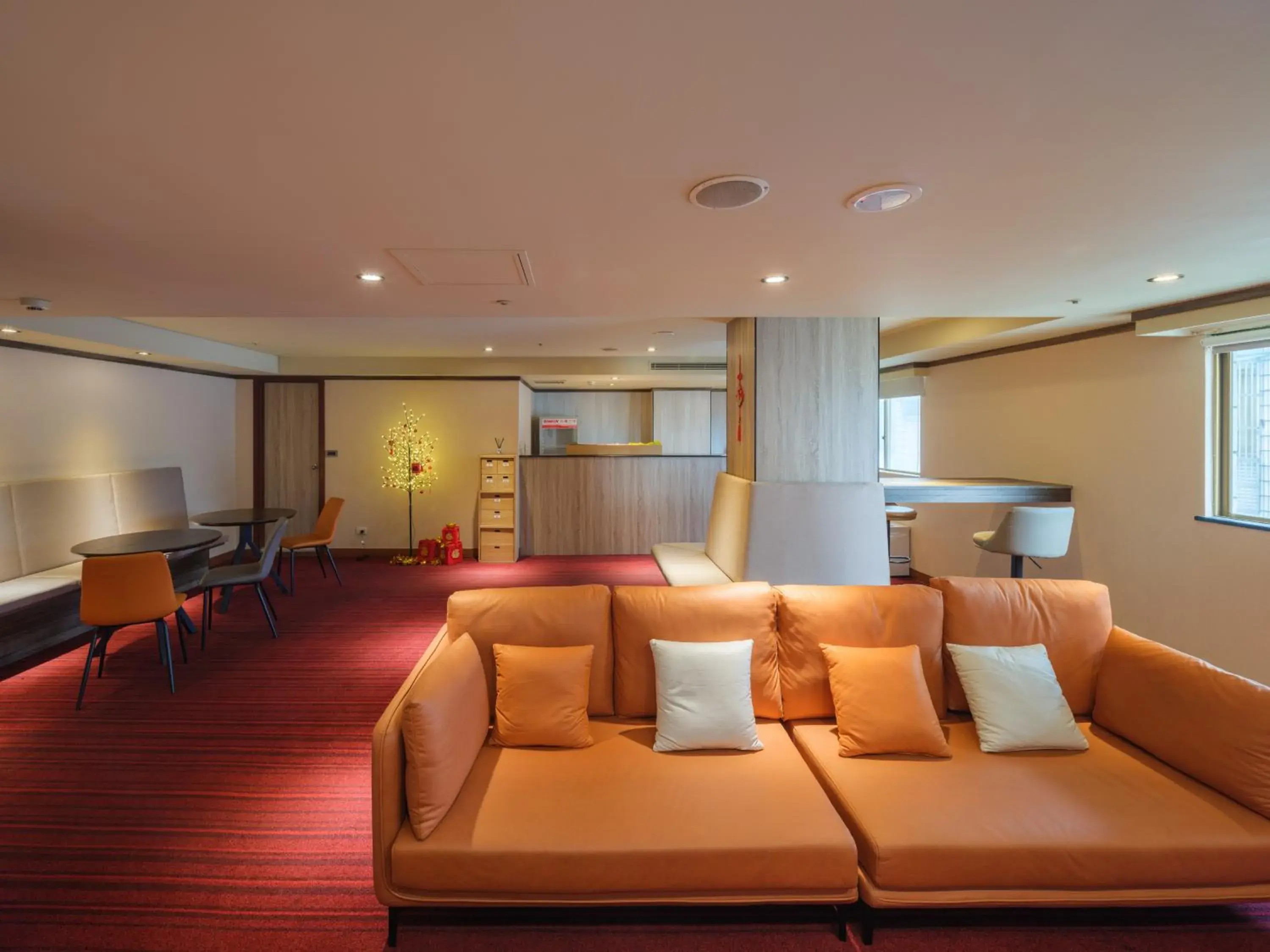 Living room in Rich & Free Hotel - Fuzhong 富逸旅趣-板橋府中館 Living room in Rich & Free Hotel - Fuzhong 富逸旅趣-板橋府中館