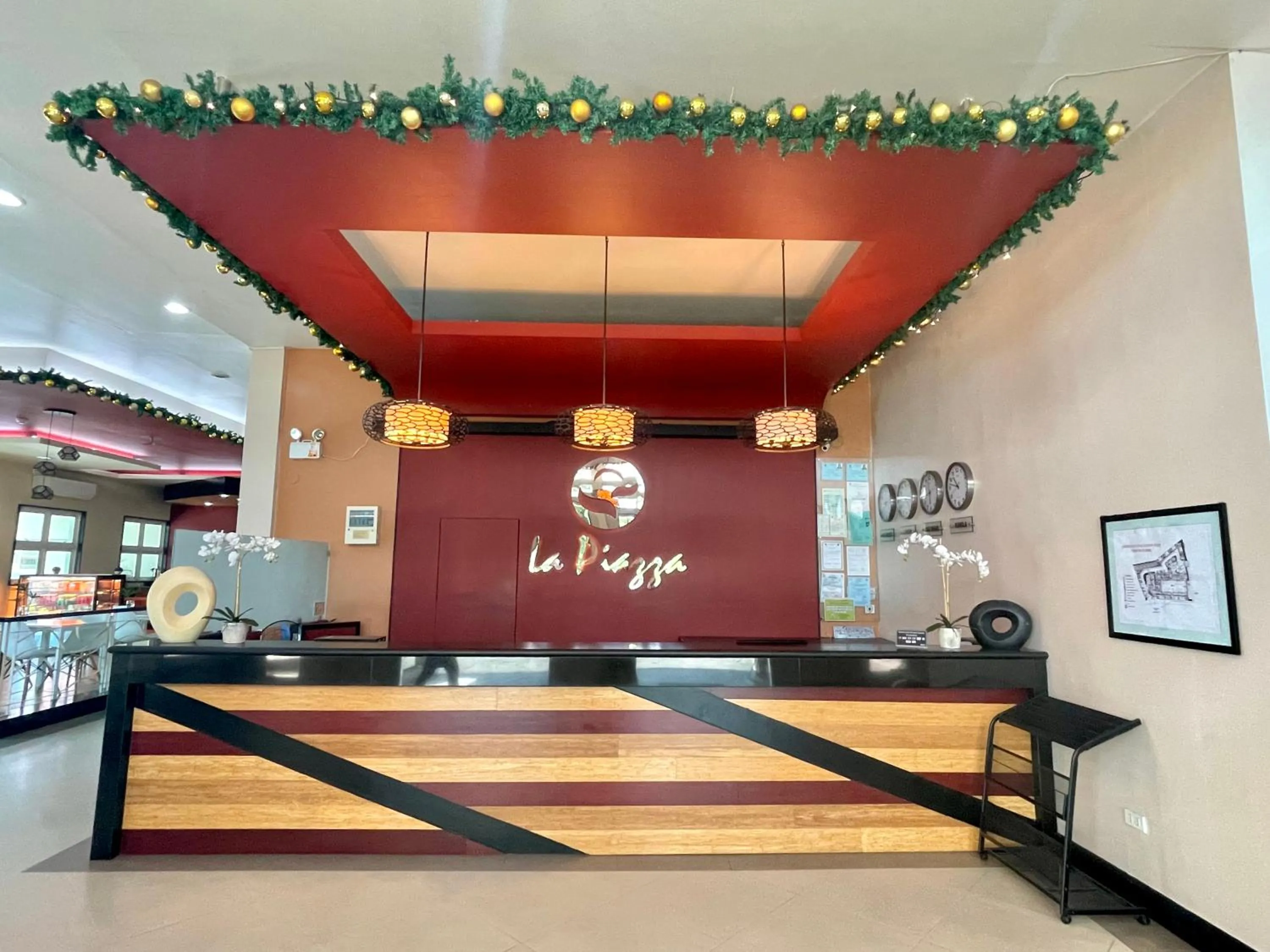 Lobby or reception in La Piazza Hotel and Convention Center Inc.