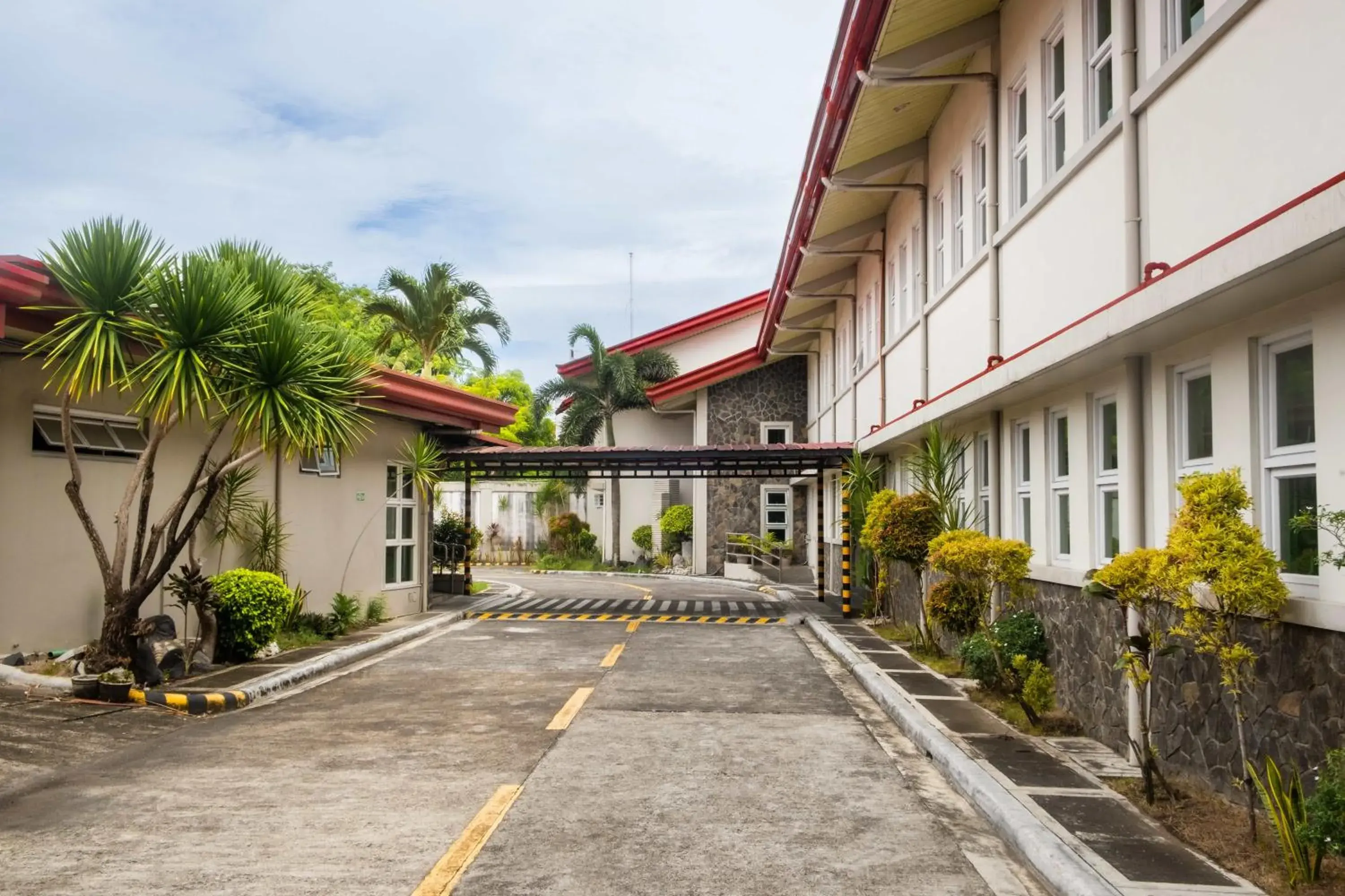 Deluxe Room in La Piazza Hotel and Convention Center Inc. Deluxe Room in La Piazza Hotel and Convention Center Inc.