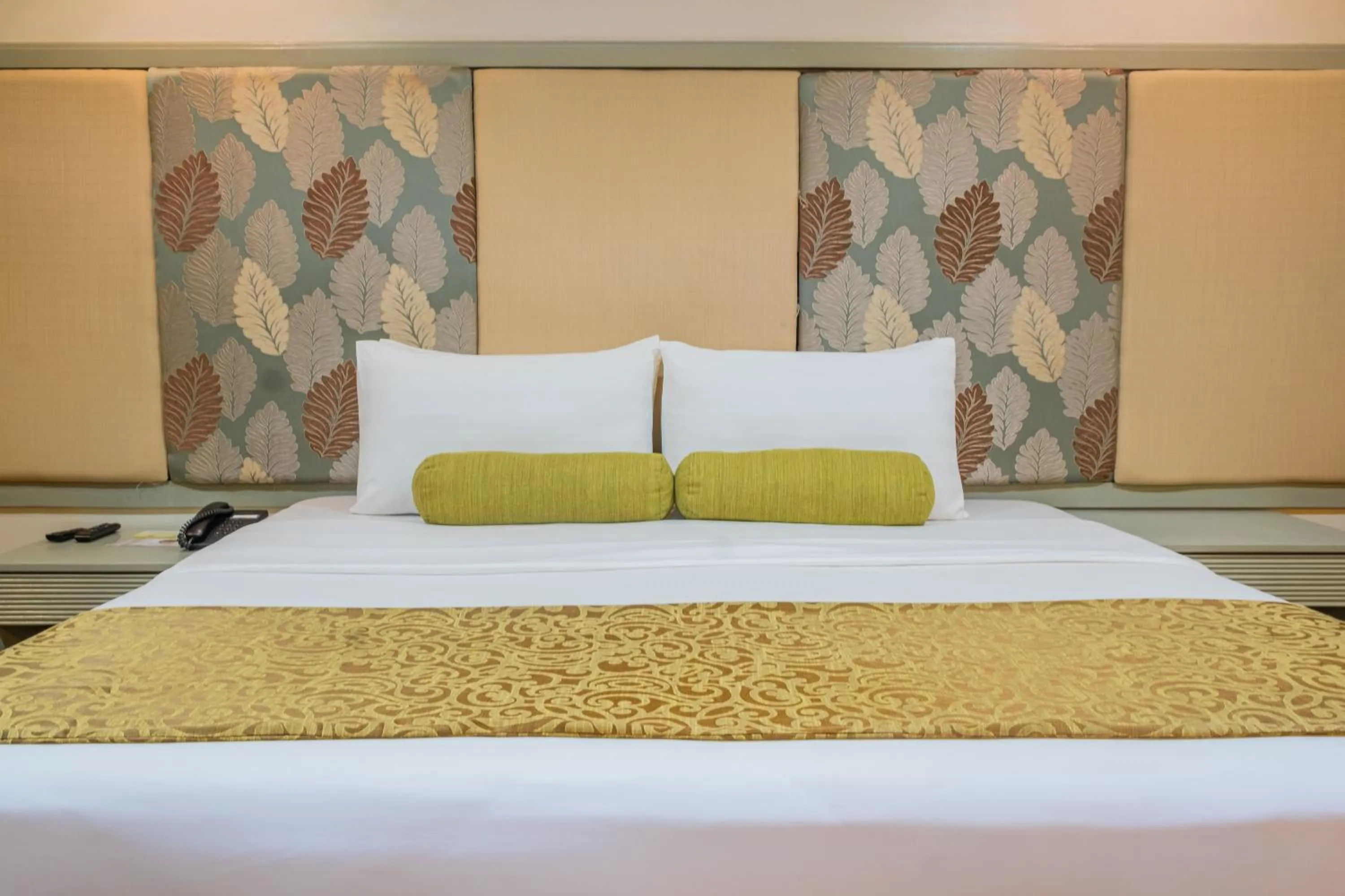 Bed in La Piazza Hotel and Convention Center Inc.