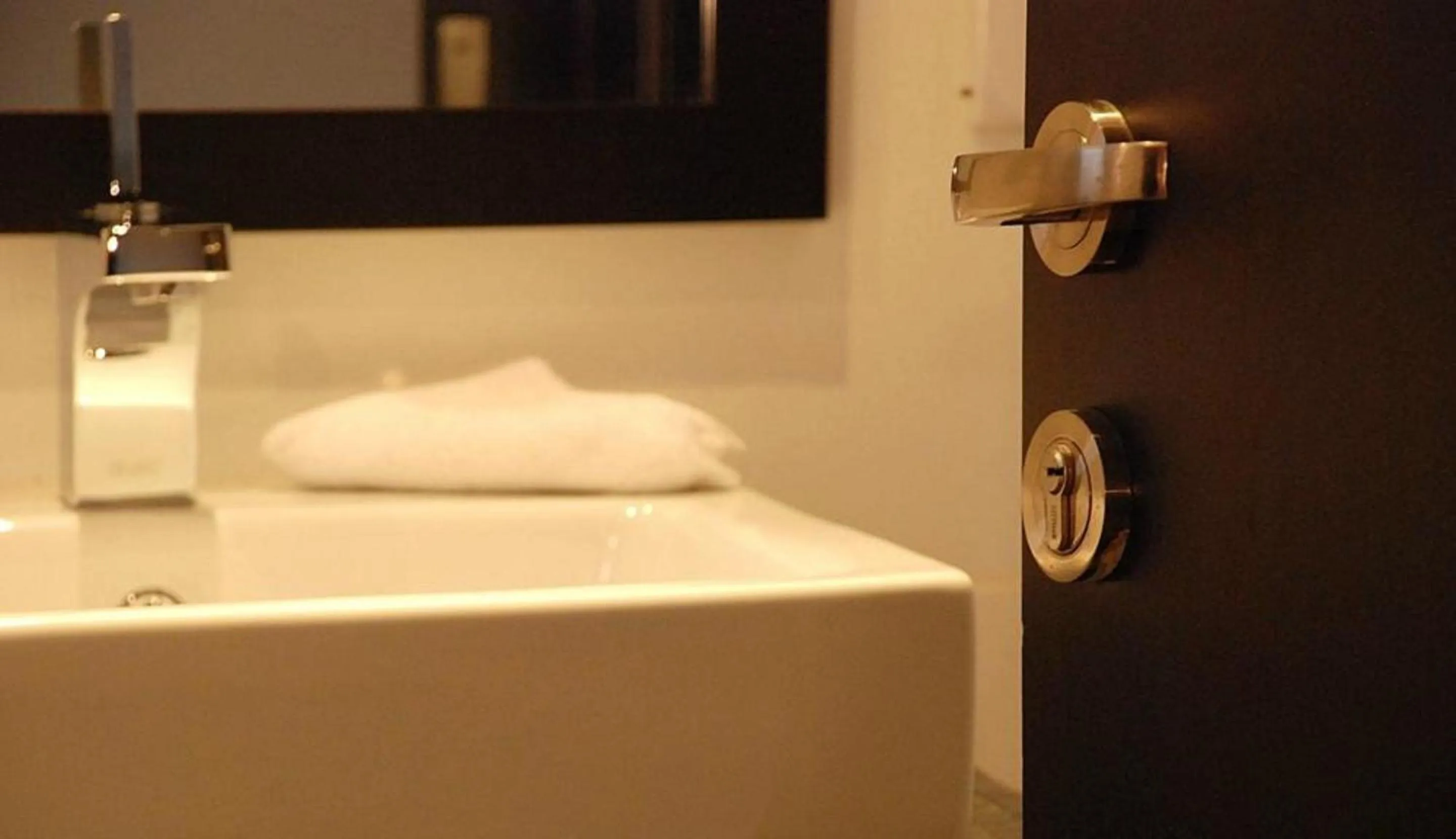 Bathroom in S & S Hotel & Suites