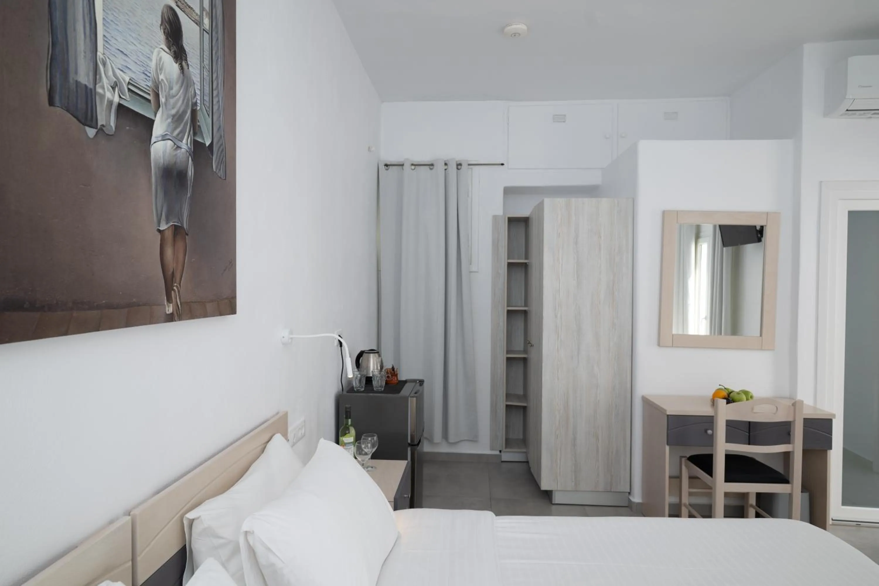 Bedroom, Bed in Eleanna's Mykonos