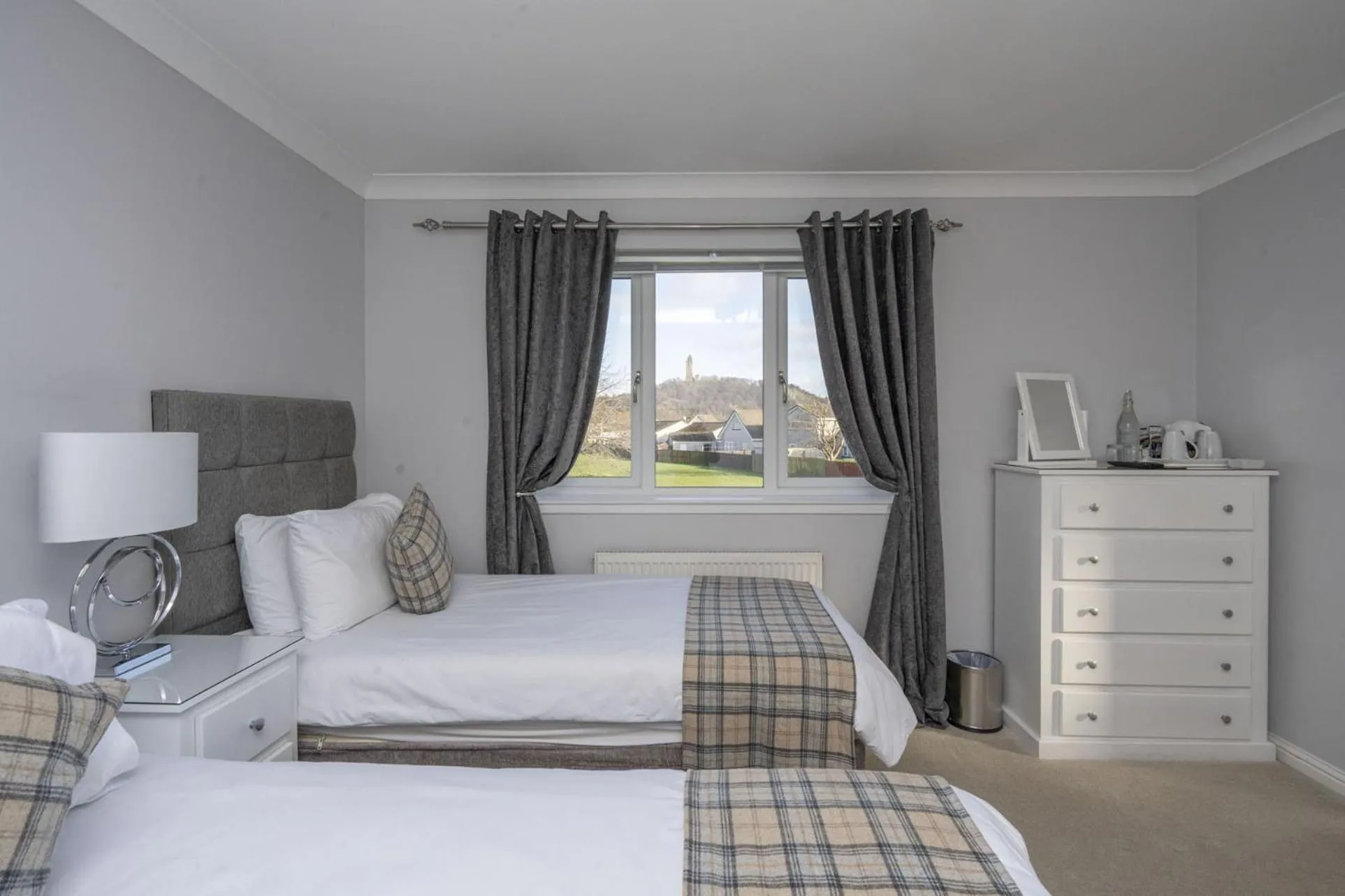 Photo of the whole room, Bed in Springfield Lodge Bed and Breakfast