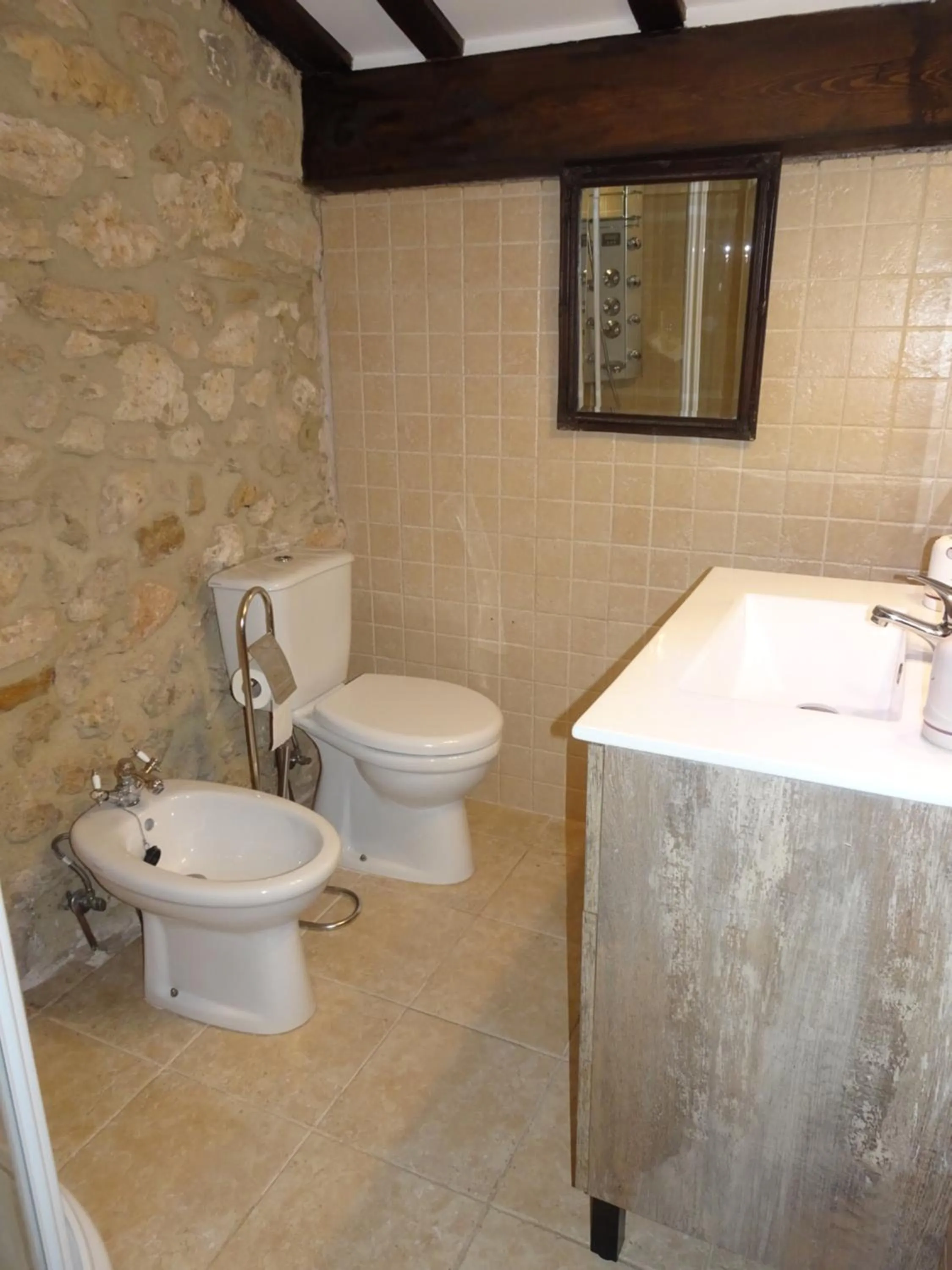 Bathroom in LA CASONA DE ESCALADA