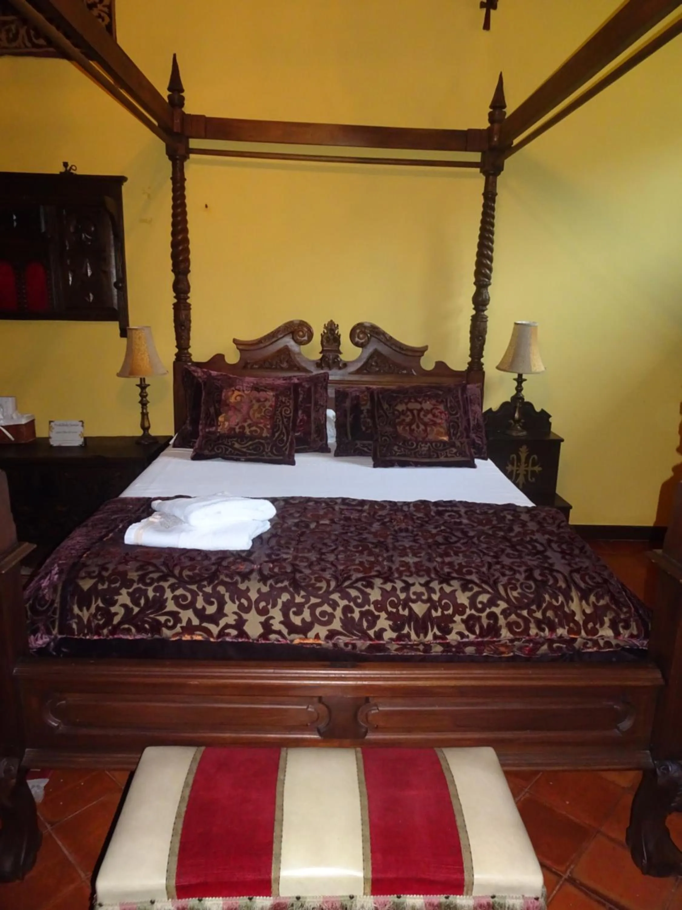 Bed in LA CASONA DE ESCALADA