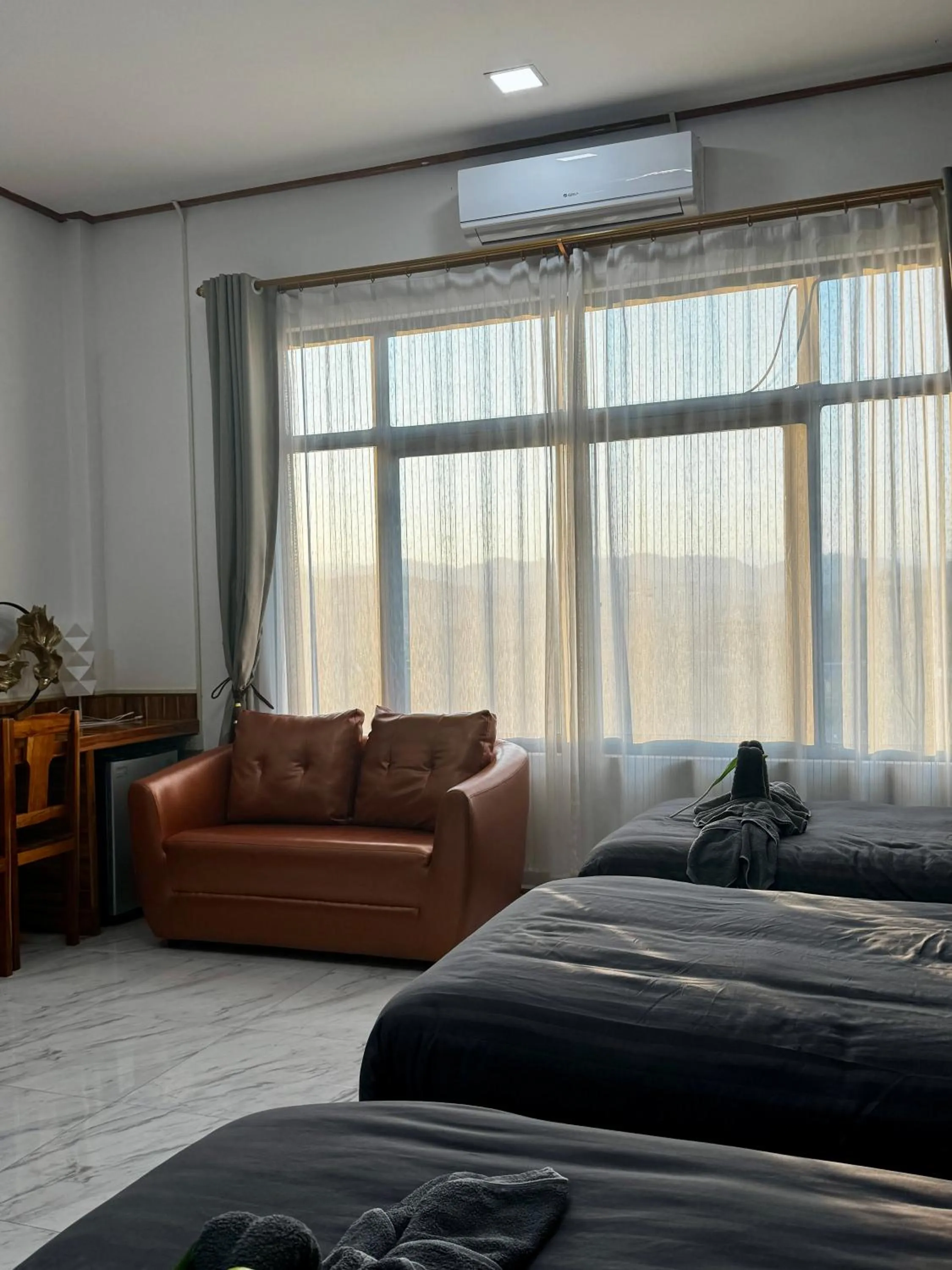 Bedroom, Bed in Tulip Hotel