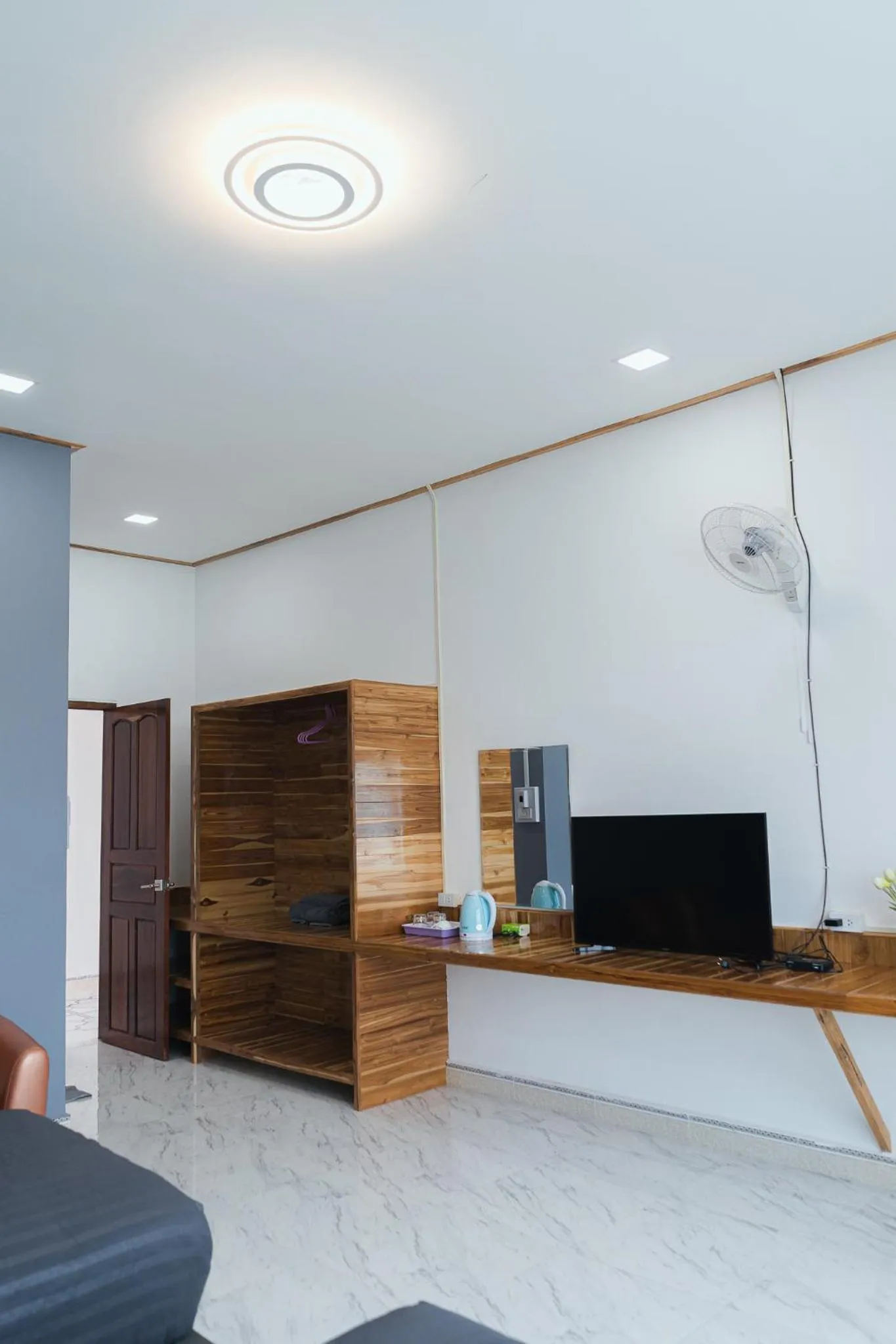 TV and multimedia in Tulip Hotel