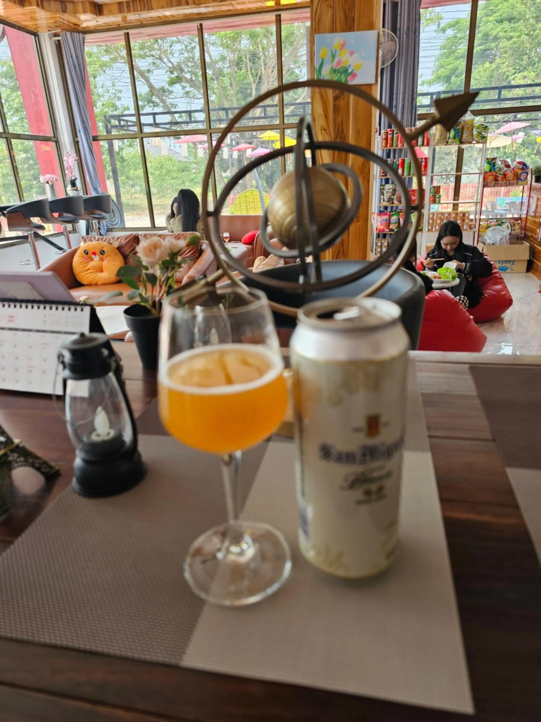 Restaurant/places to eat in Tulip Hotel