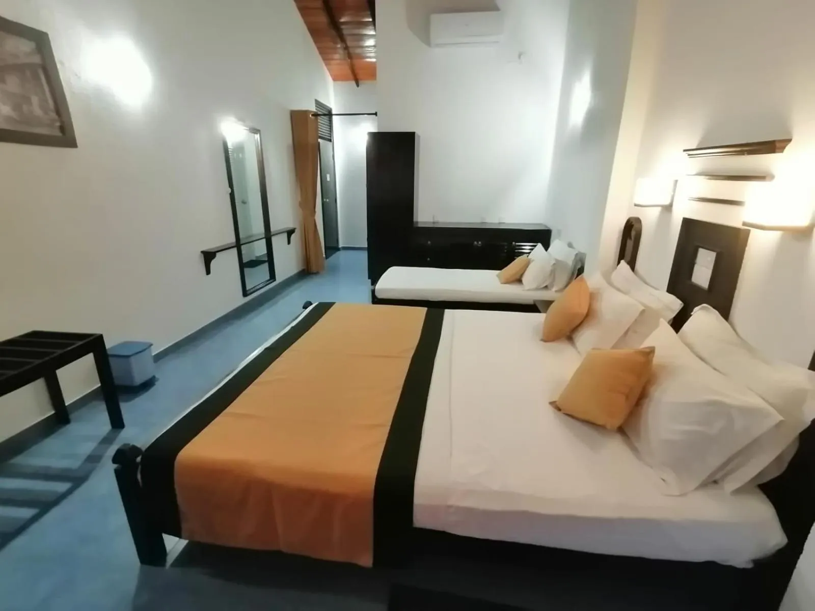 Bedroom, Bed in DALAWELLA BEACH RESORT