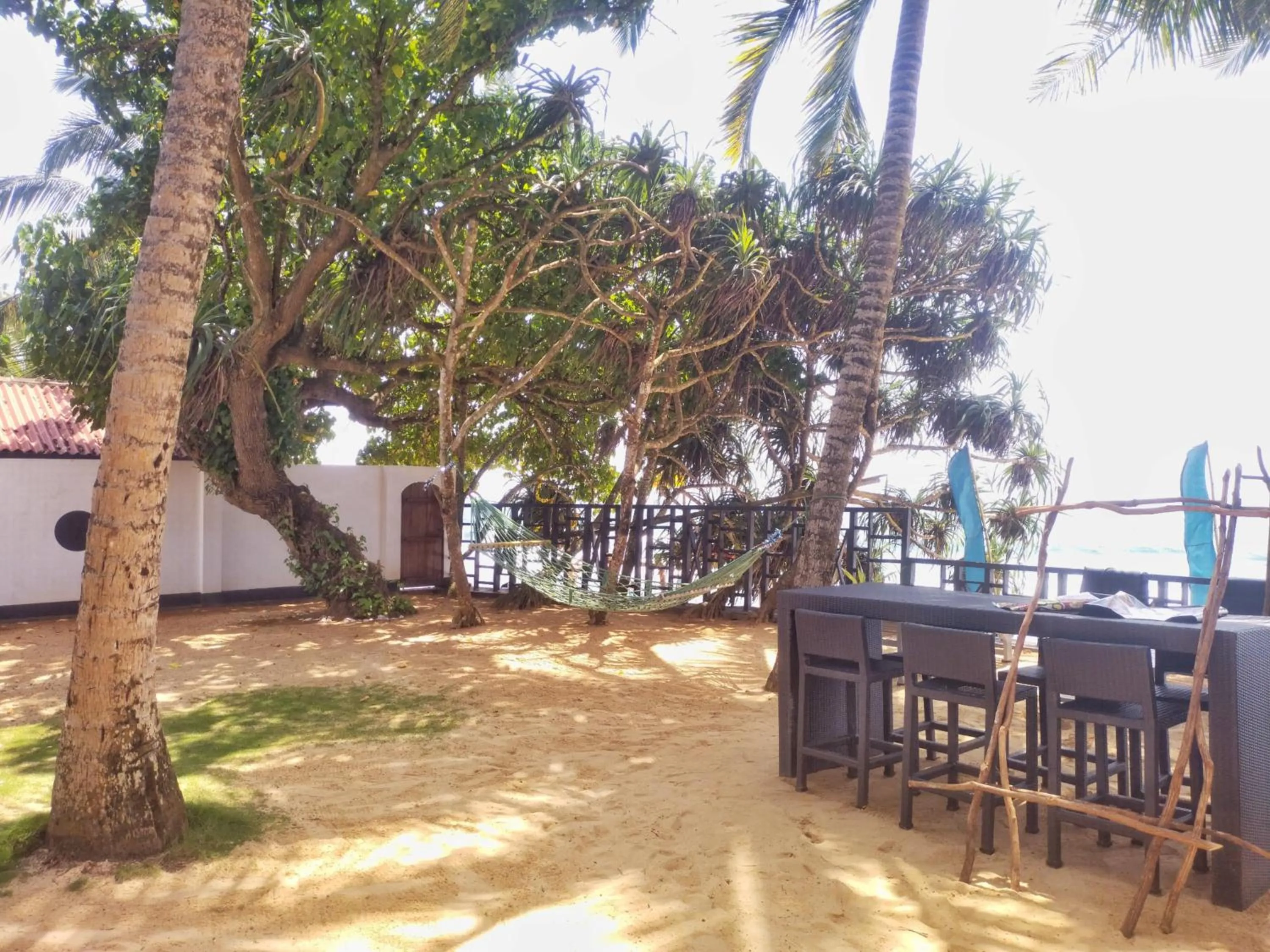 Garden in DALAWELLA BEACH RESORT