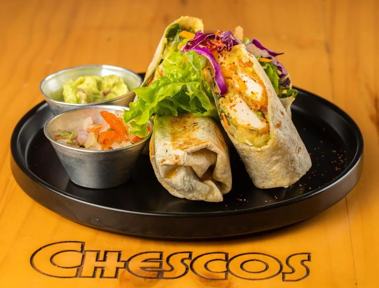 Food and drinks in Chescos Hotel