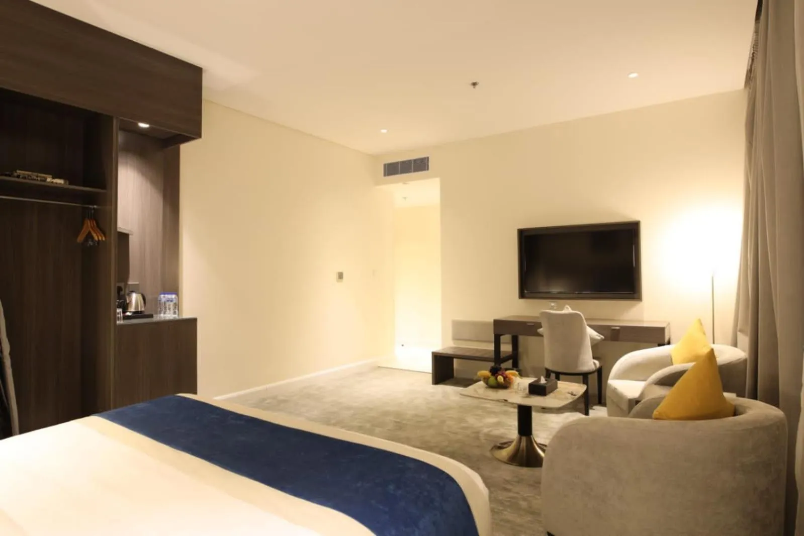 TV and multimedia, Bed in Savoye Hotel