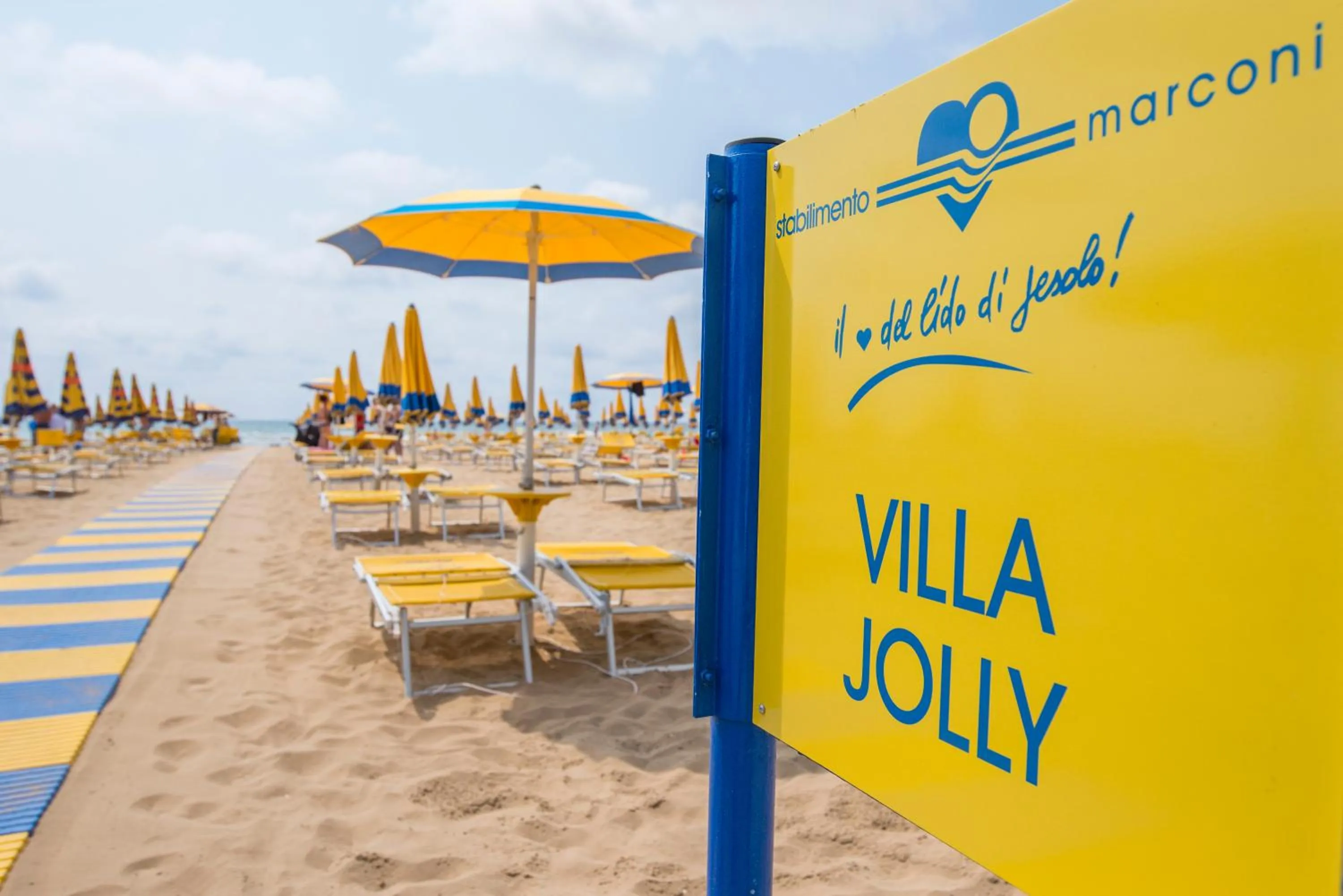 Beach in Pensione Villa Joli