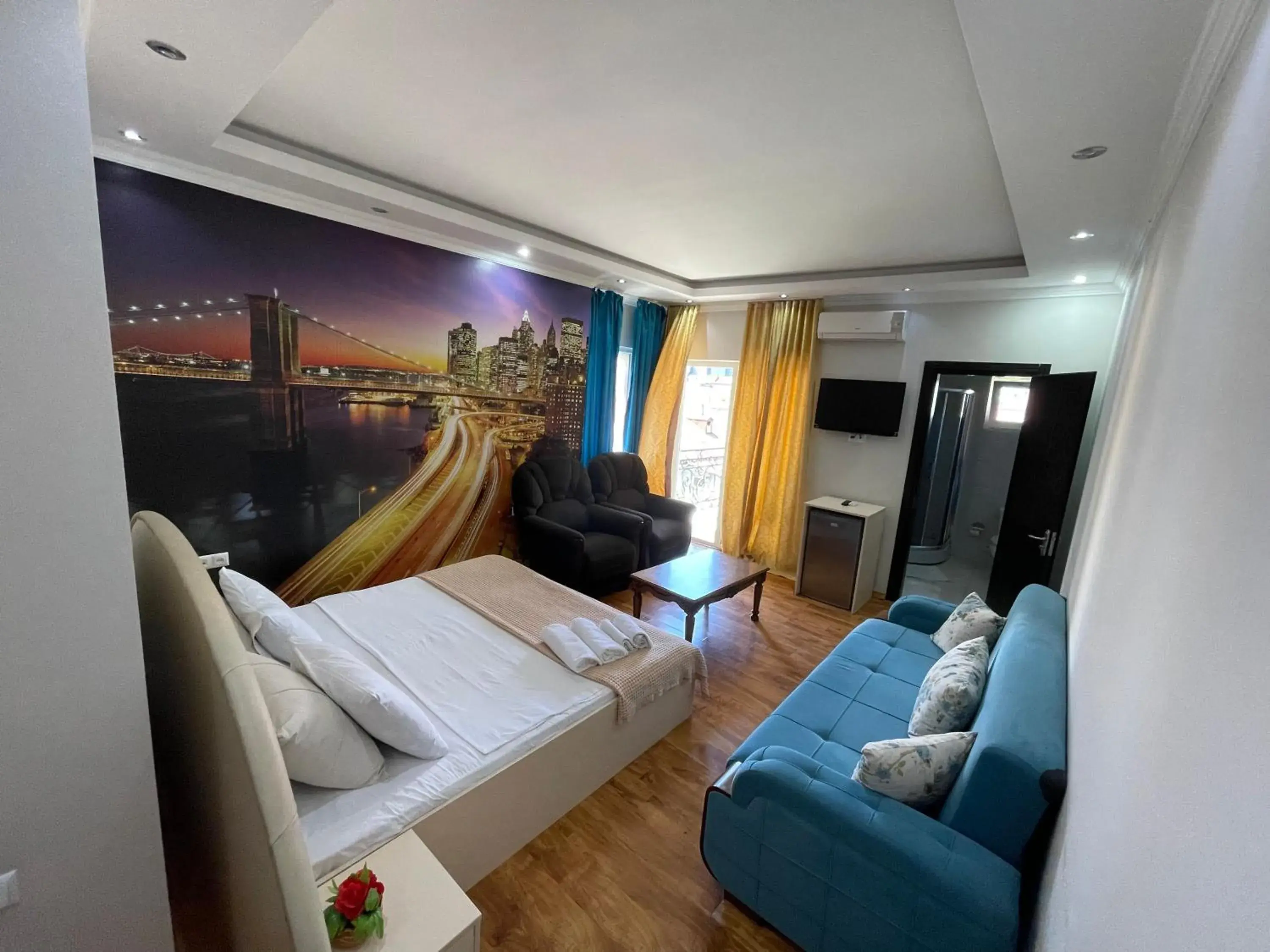 Family Junior Suite in Four Seasons Hotel Family Junior Suite in Four Seasons Hotel