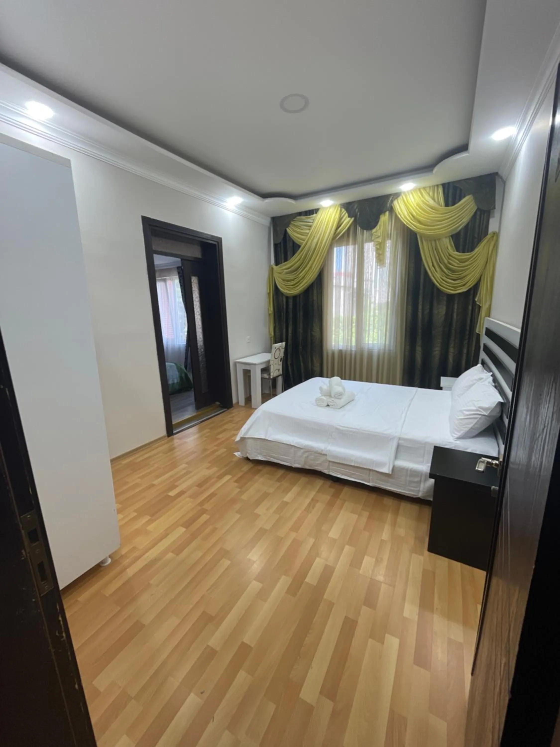 Bed in Four Seasons Hotel