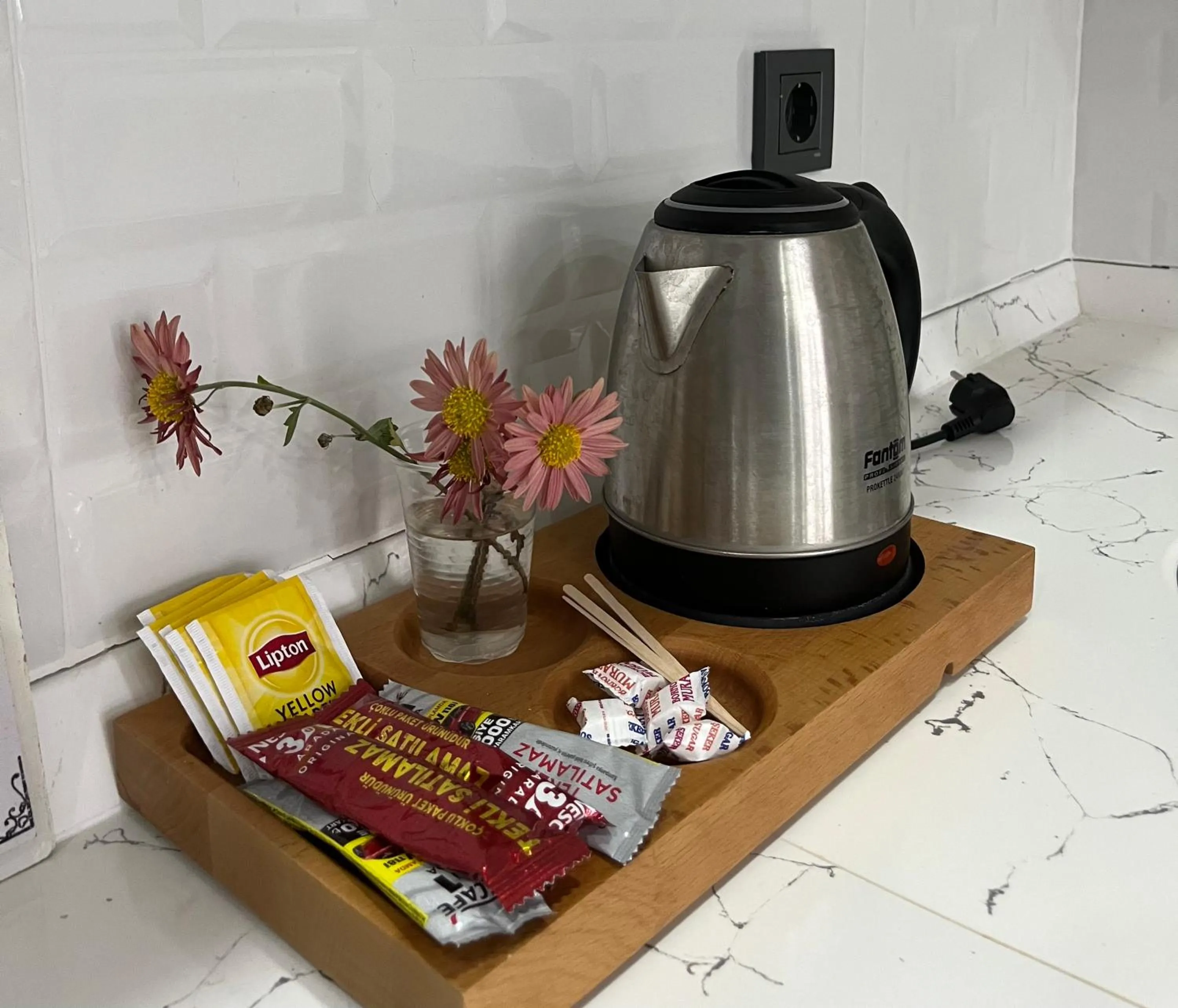 Ozn Suit Airport Hotel