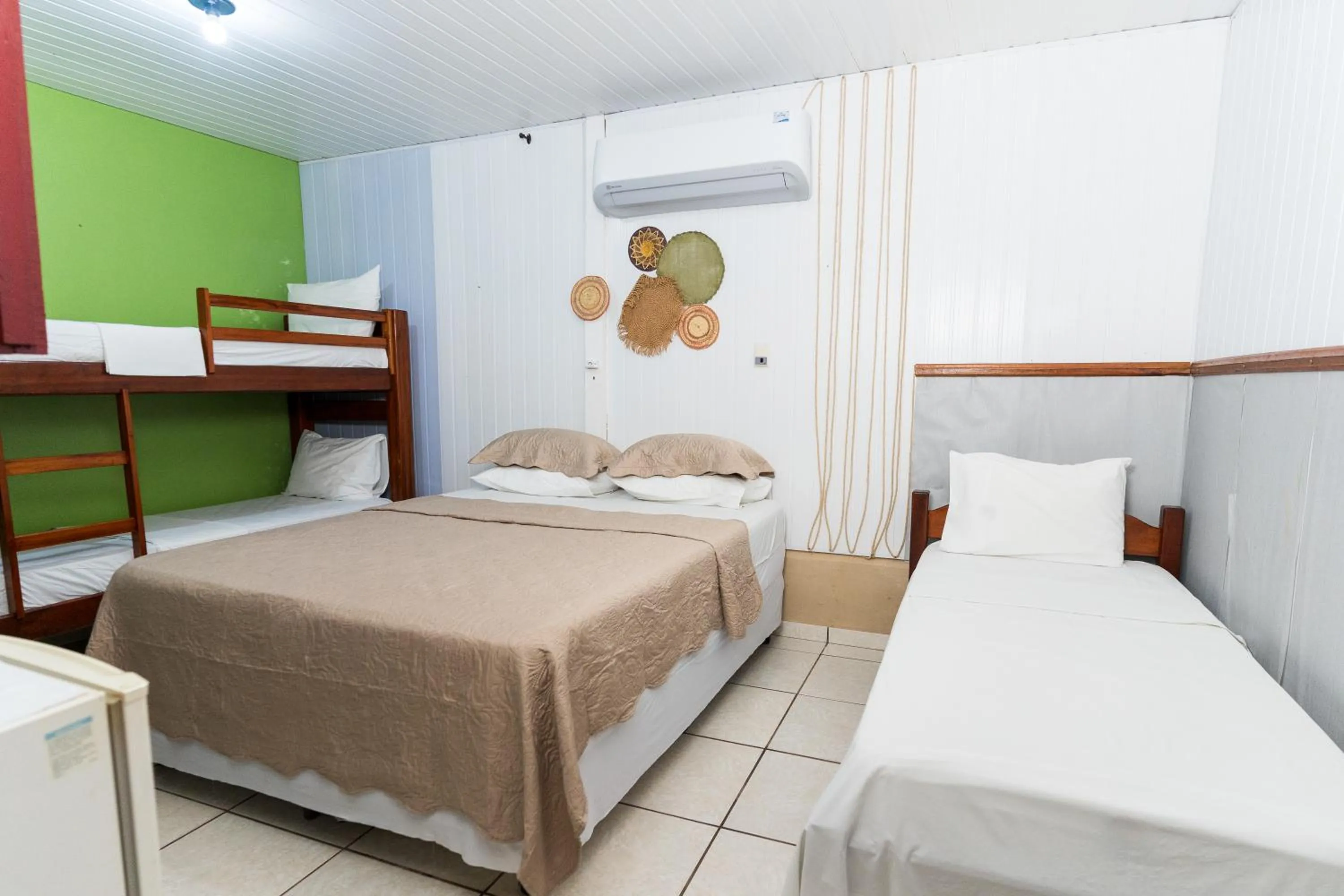 Bedroom, Bed in Hotel Coração Verde