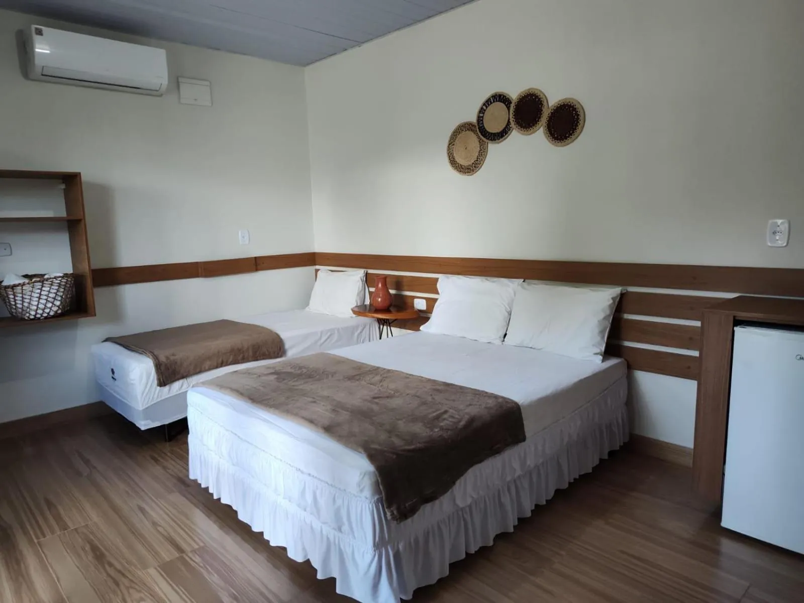 Photo of the whole room, Bed in Hotel Coração Verde