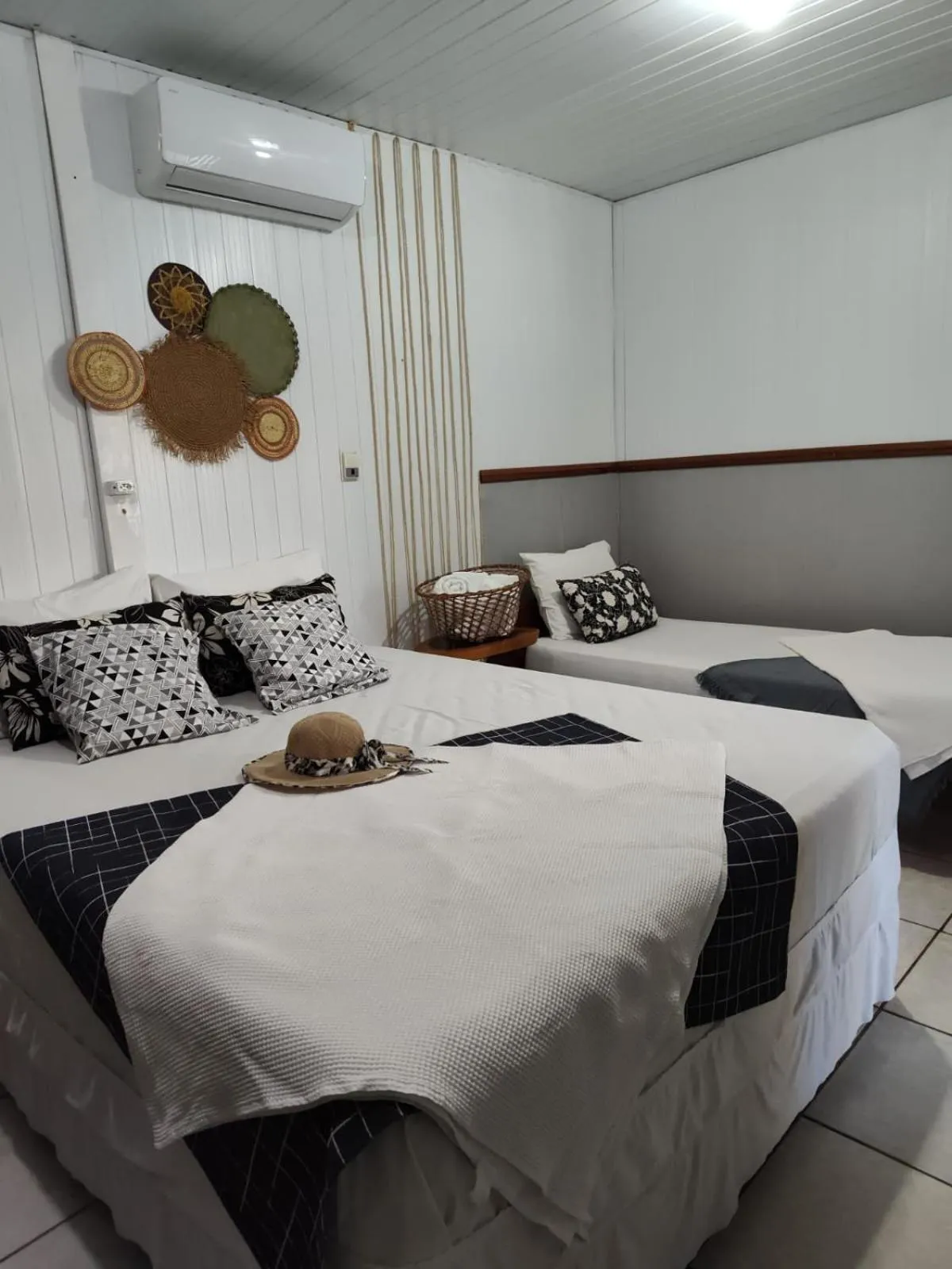 Photo of the whole room, Bed in Hotel Coração Verde