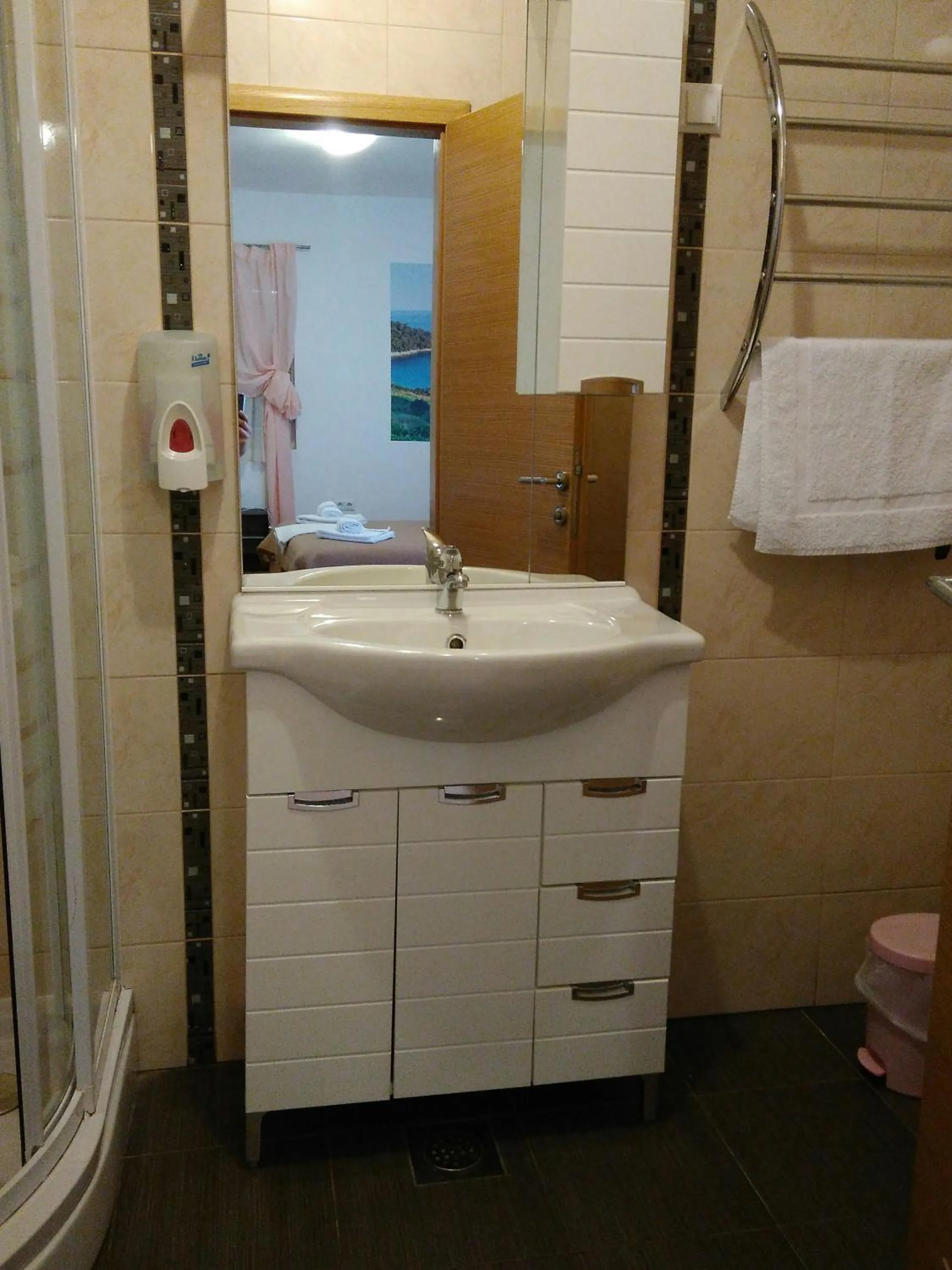 Bathroom in Guest House Maritimo