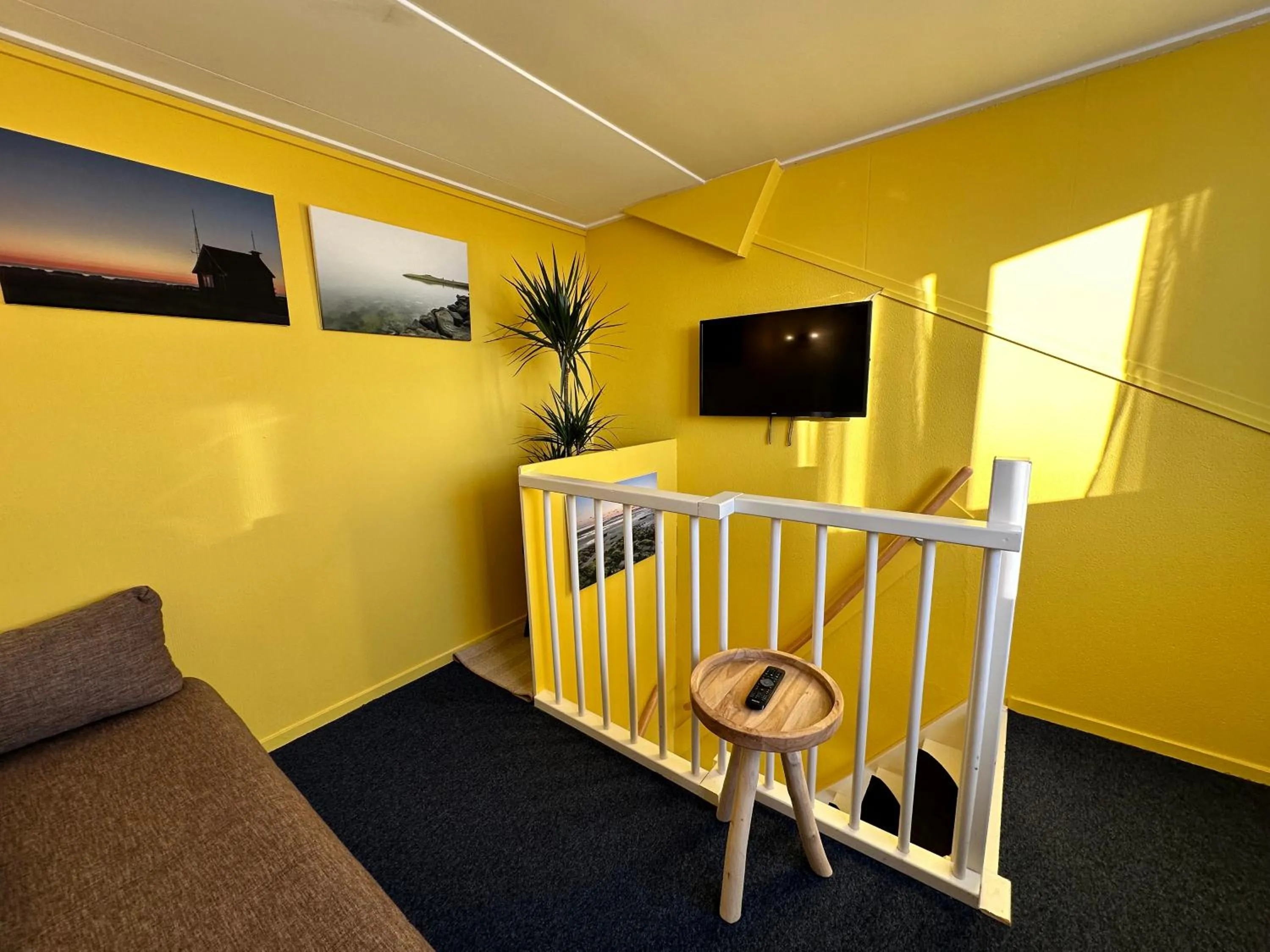 Living room, Bed in Hotel Nap