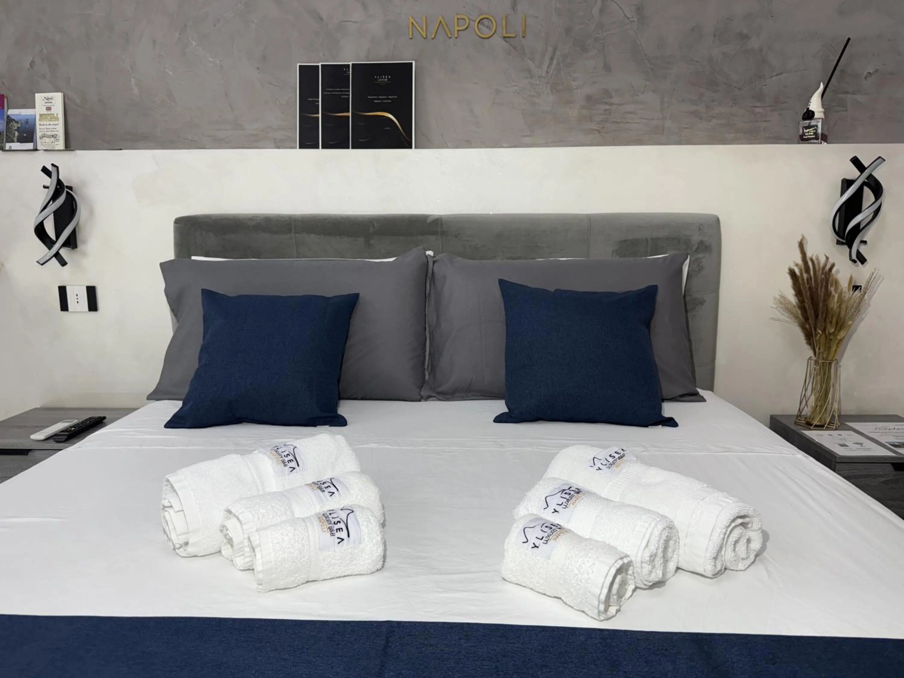 Bed in Ylisea Luxury B&B