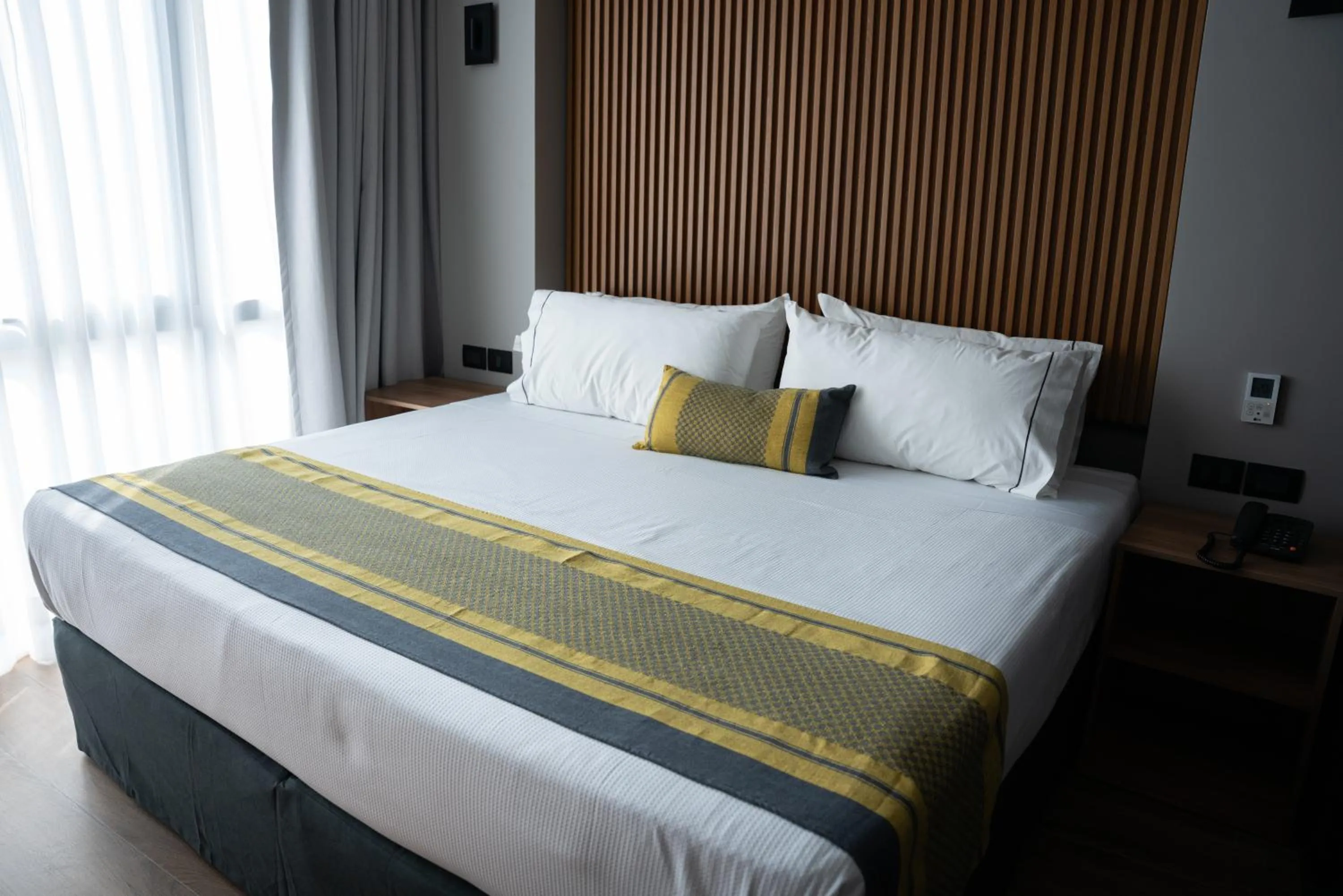 Bed in Hotel Block Suites