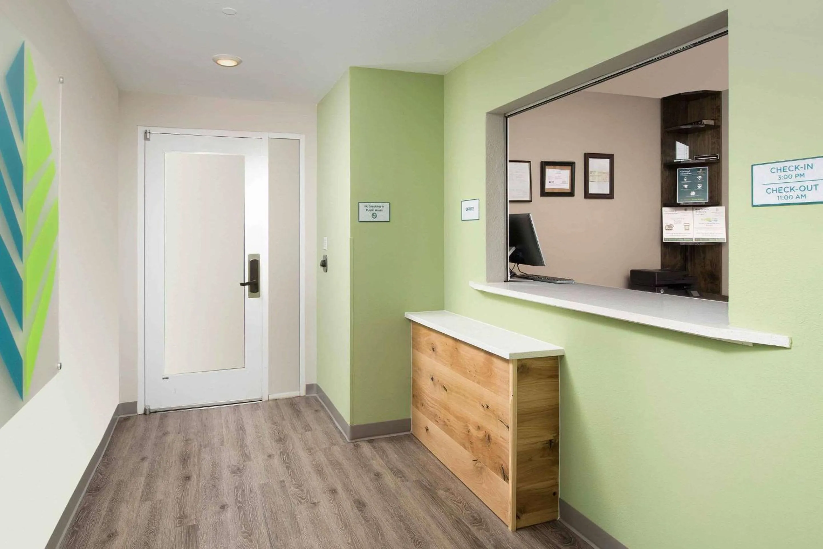 Lobby or reception in WoodSpring Suites Greenville Central I-85