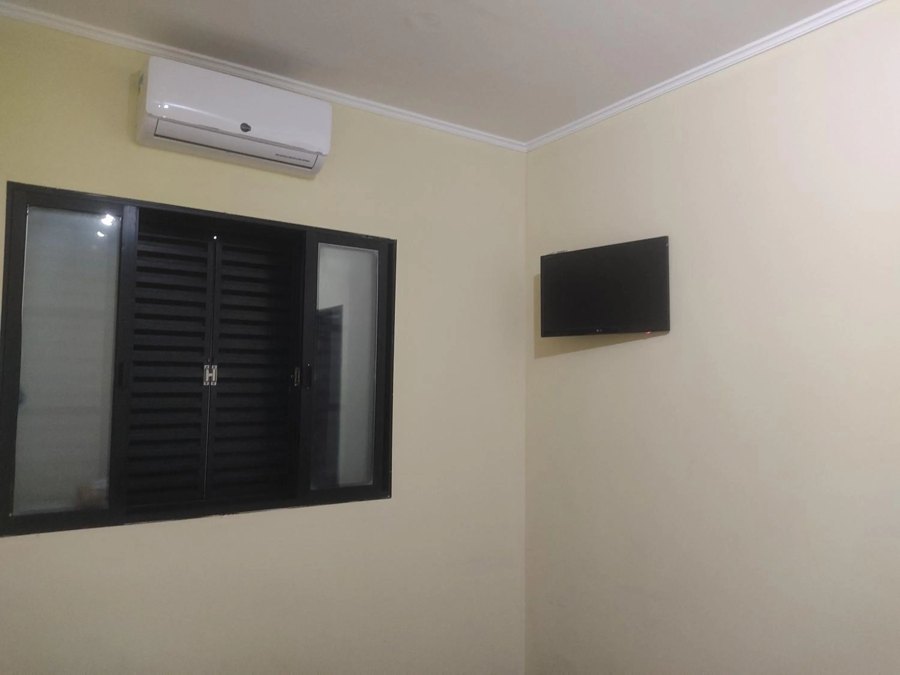 TV and multimedia in Blanco Palace Hotel