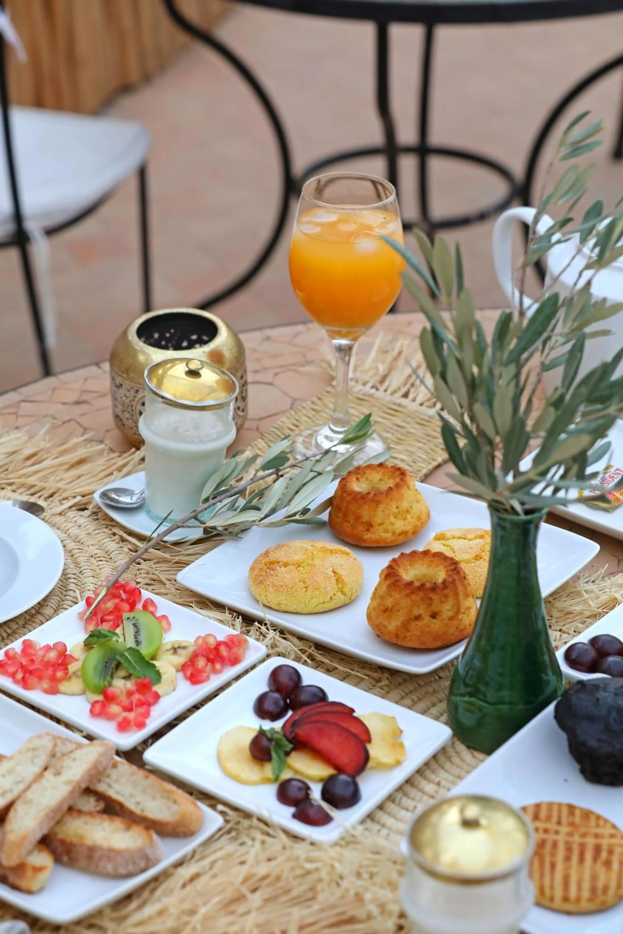 Food and drinks in Riad Al Badia