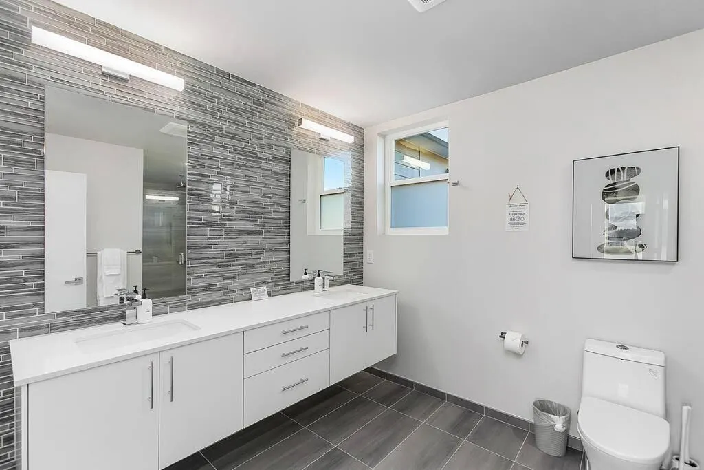 Red Maple Retreat in Leschi