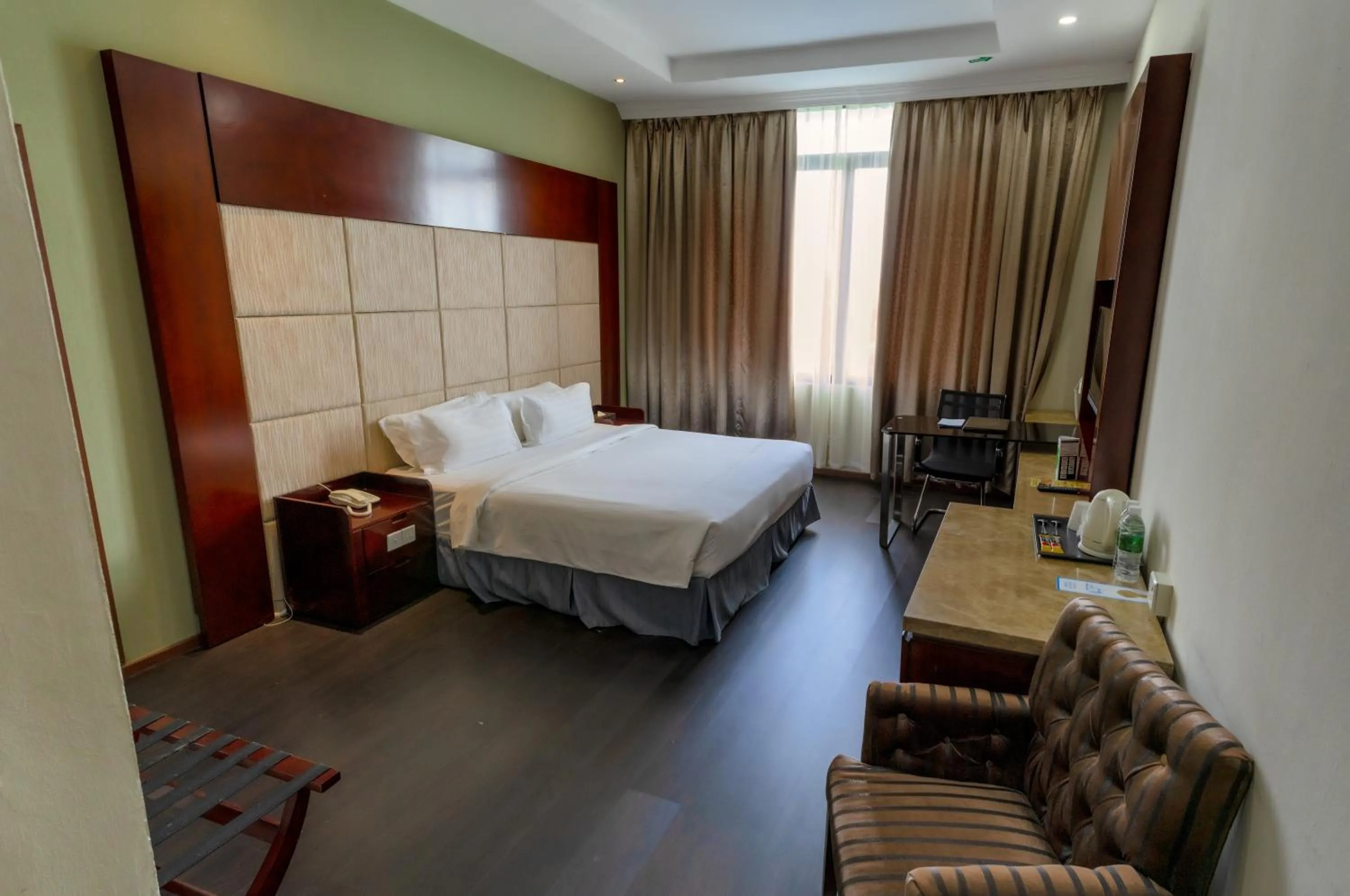 Bed in Seri Simanggang Hotel