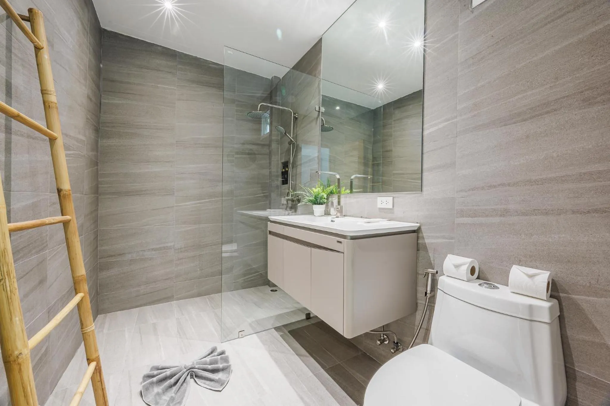 Bathroom in Baan Saint-Tropez Seaview Villas Kata Beach