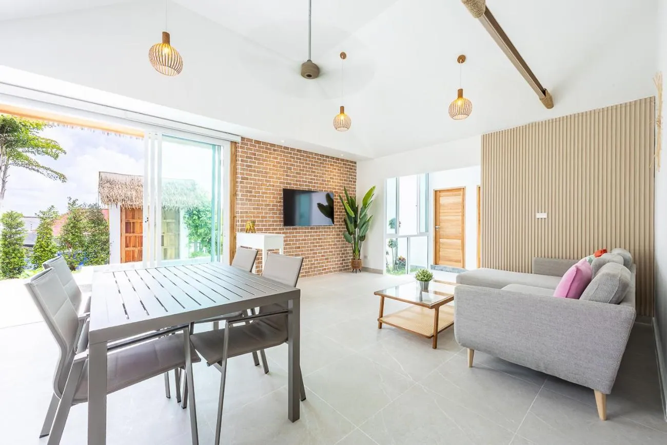 Baan Saint-Tropez Seaview Villas Kata Beach