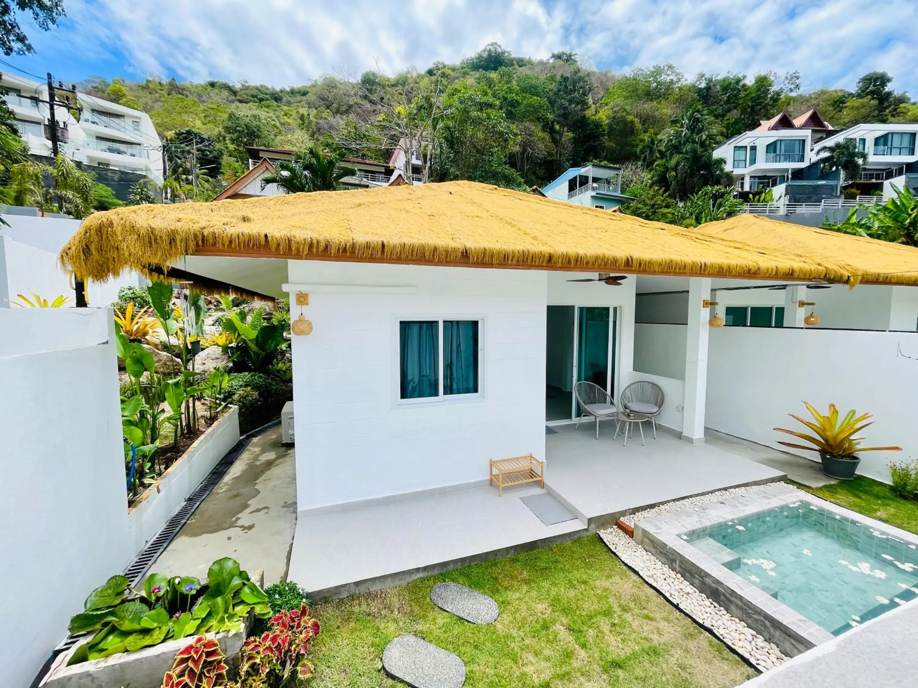 Property building in Baan Saint-Tropez Seaview Villas Kata Beach Property building in Baan Saint-Tropez Seaview Villas Kata Beach