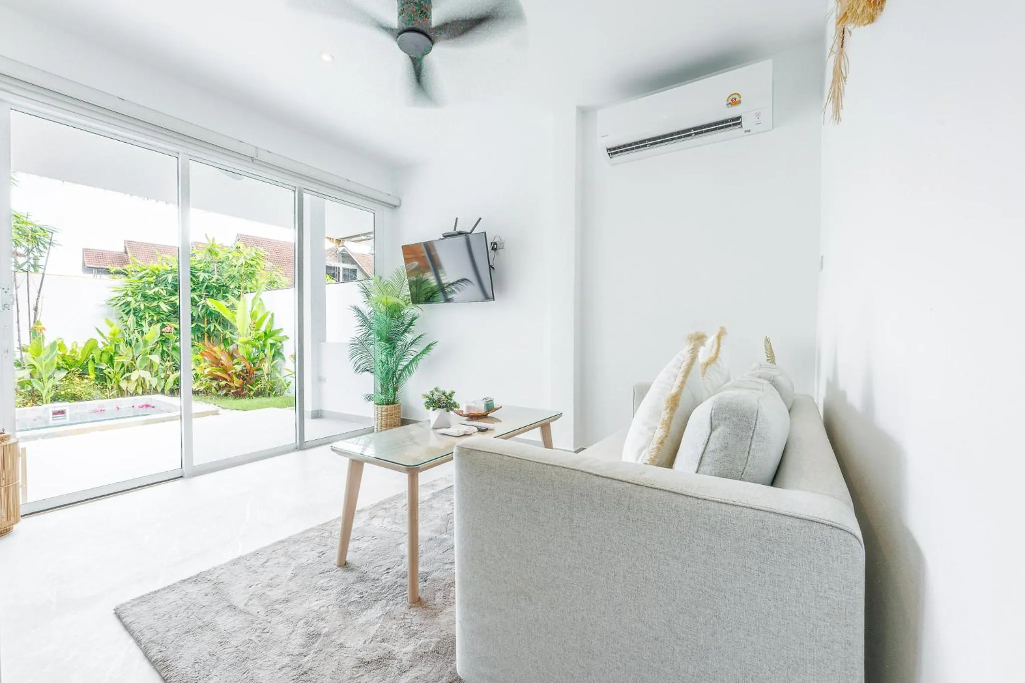 Living room in Baan Saint-Tropez Seaview Villas Kata Beach