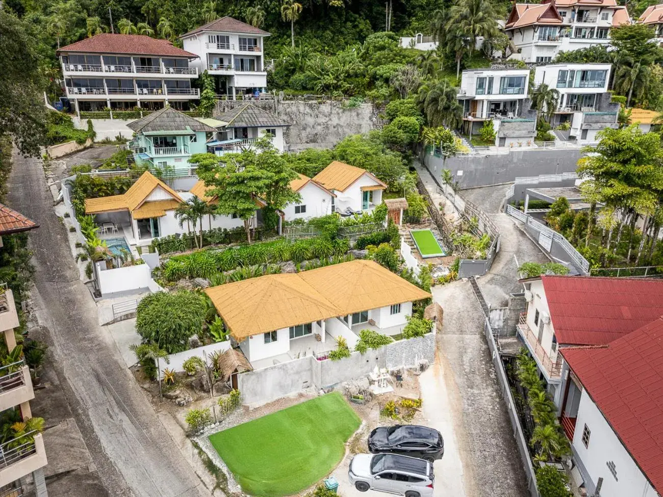 Property building in Baan Saint-Tropez Seaview Villas Kata Beach Property building in Baan Saint-Tropez Seaview Villas Kata Beach