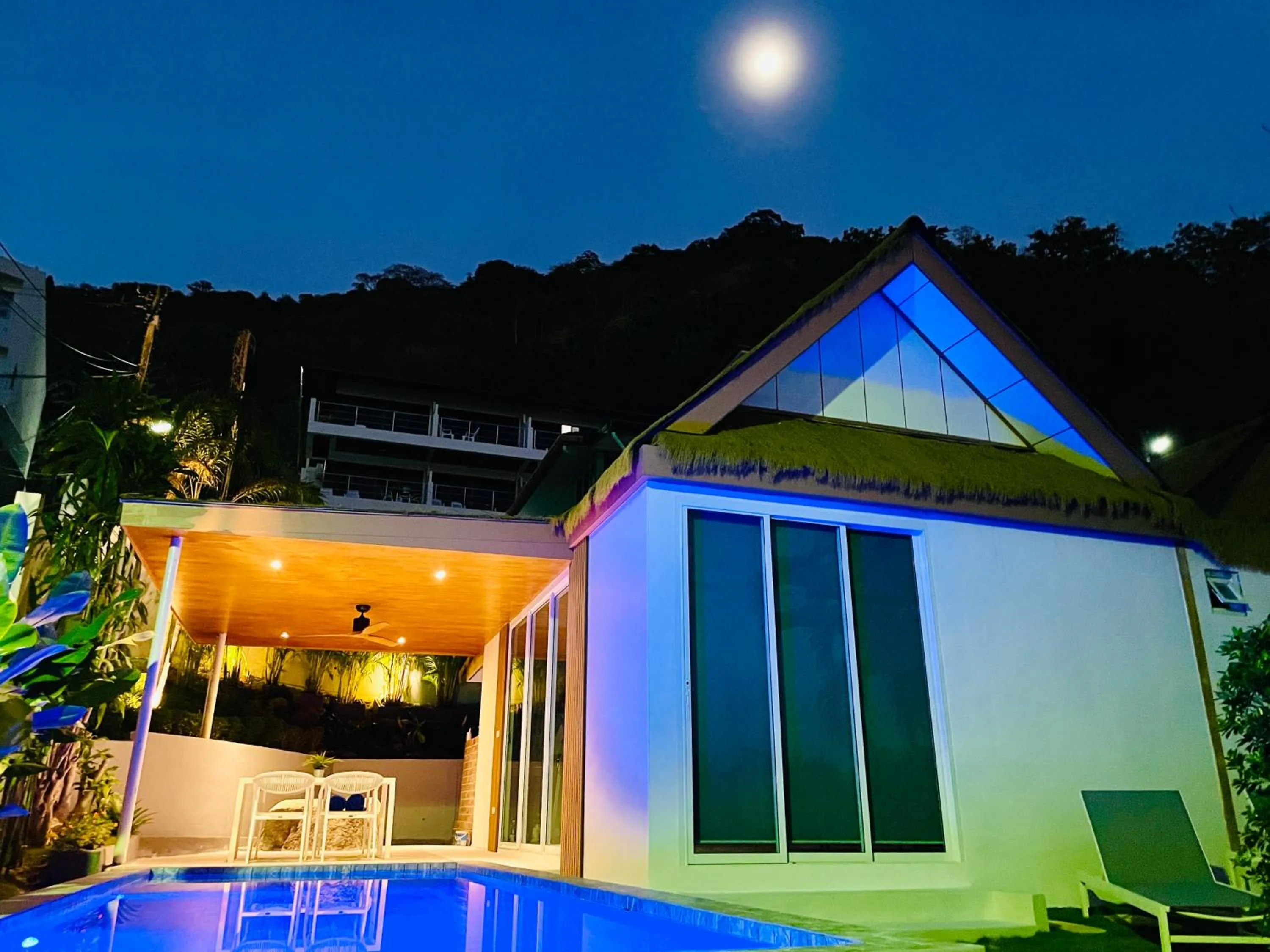 Property building in Baan Saint-Tropez Seaview Villas Kata Beach