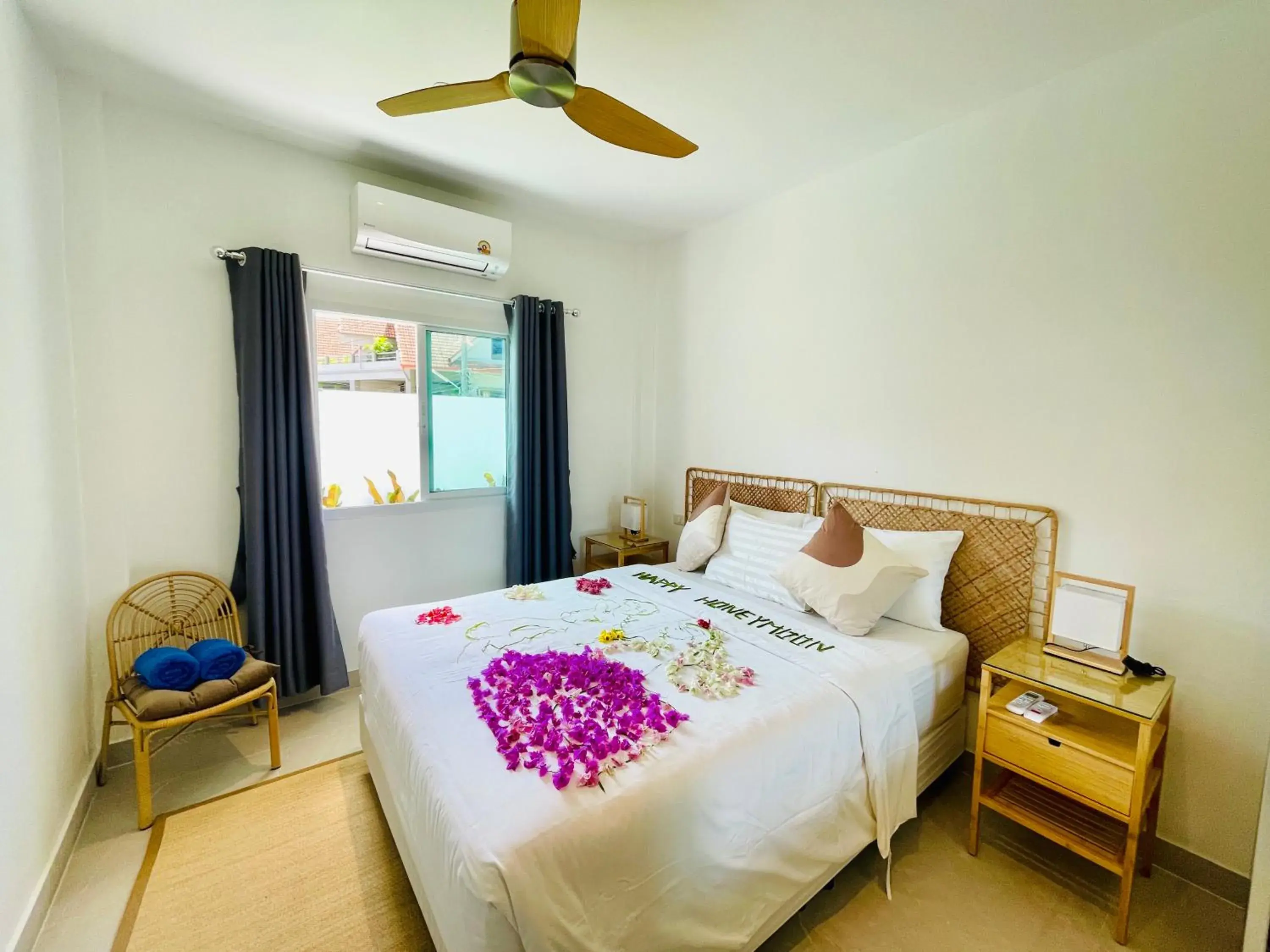Bedroom, Bed in Baan Saint-Tropez Seaview Villas Kata Beach Bedroom, Bed in Baan Saint-Tropez Seaview Villas Kata Beach