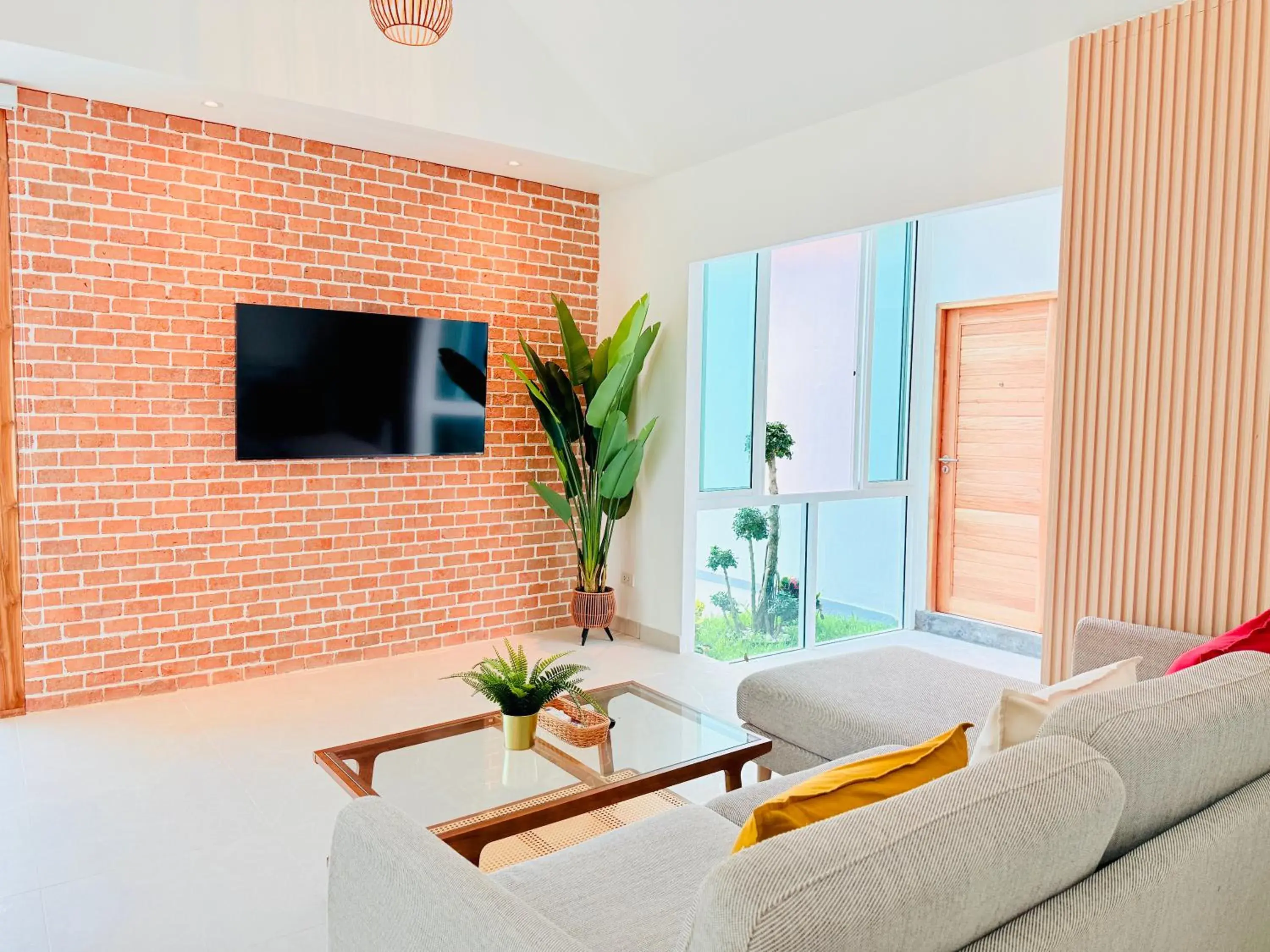 TV and multimedia in Baan Saint-Tropez Seaview Villas Kata Beach TV and multimedia in Baan Saint-Tropez Seaview Villas Kata Beach