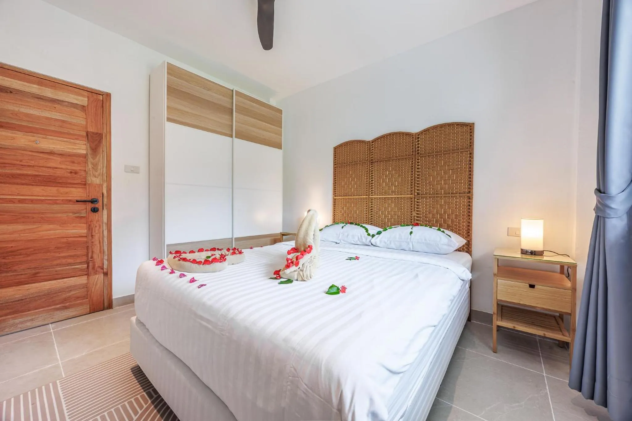 Bedroom, Bed in Baan Saint-Tropez Seaview Villas Kata Beach