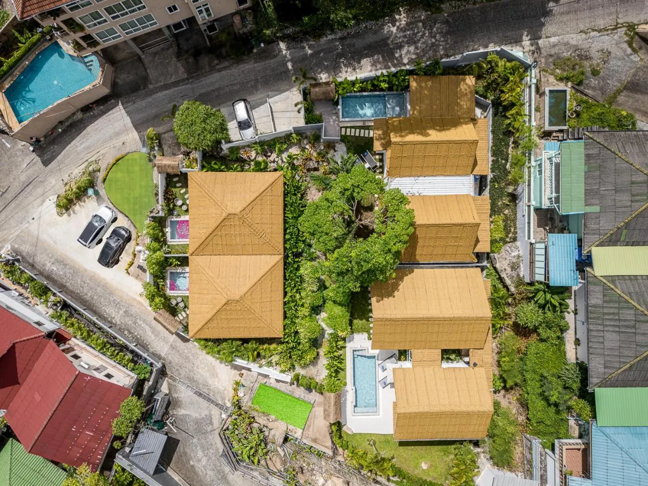 Property building in Baan Saint-Tropez Seaview Villas Kata Beach