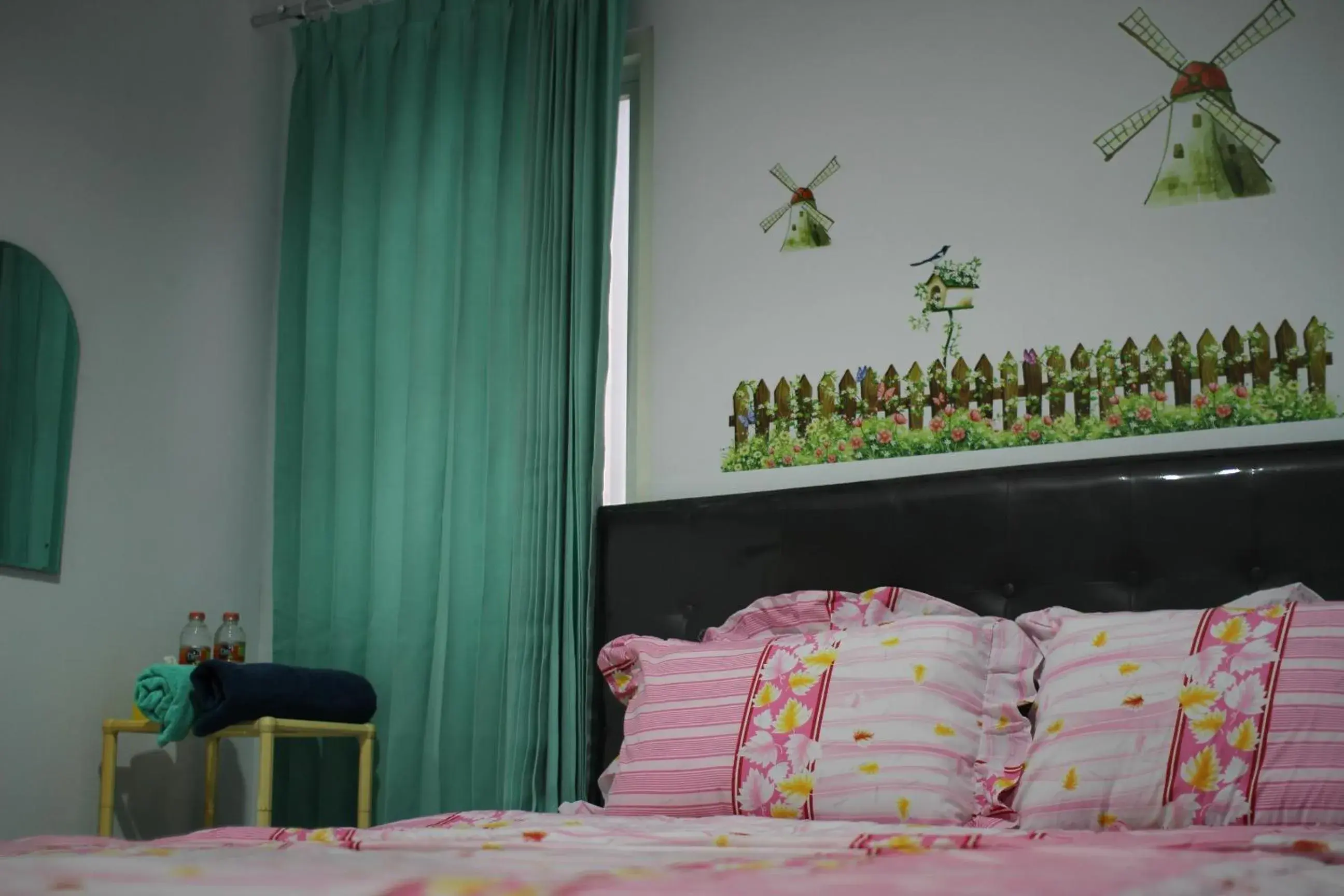 Bed in Just Inn Bed in Just Inn