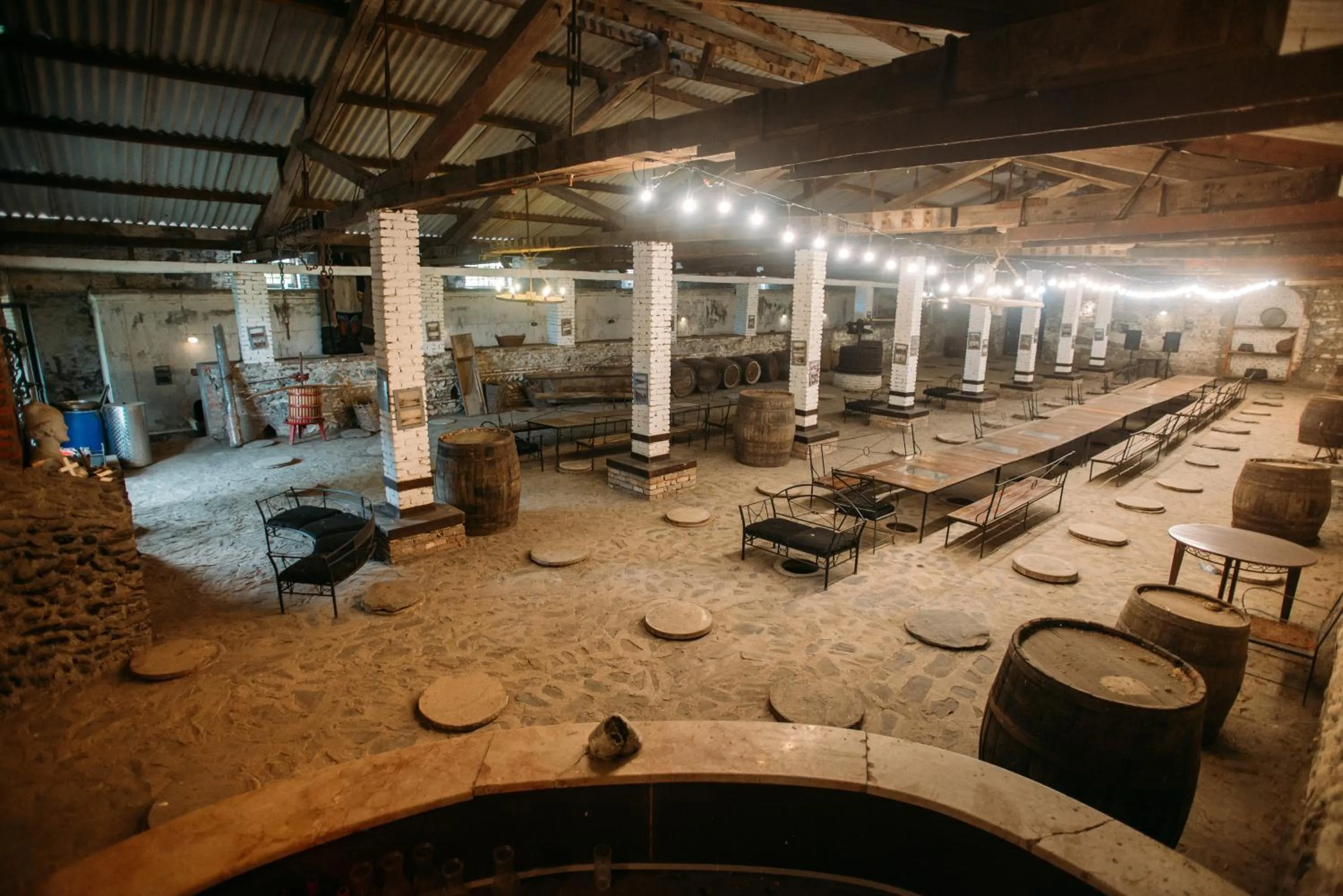 Entertainment in Chateau Eniseli